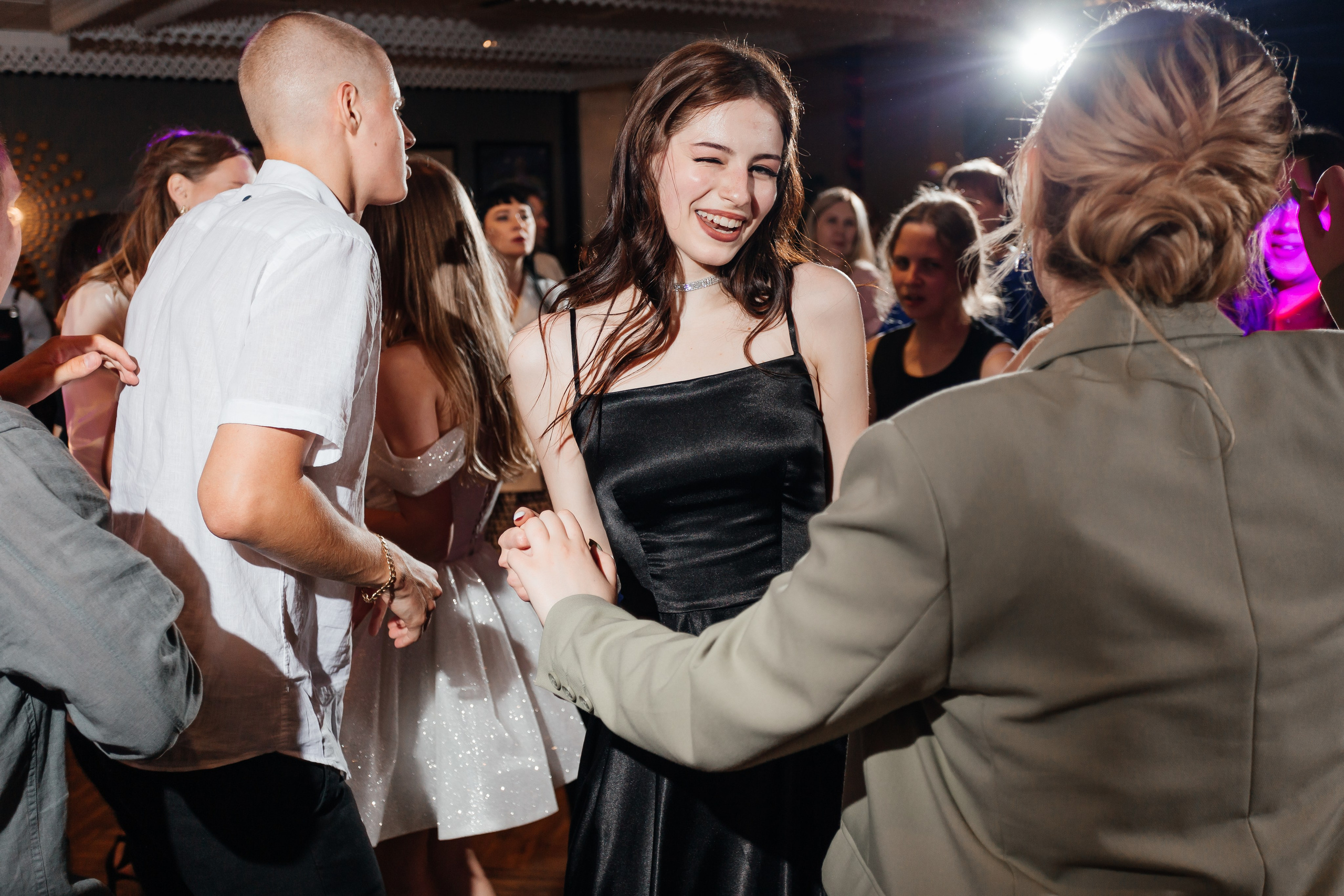 Выпускной 11 «А». Школа № 42. Свадебный фотограф в Краснодаре Николай Крауз