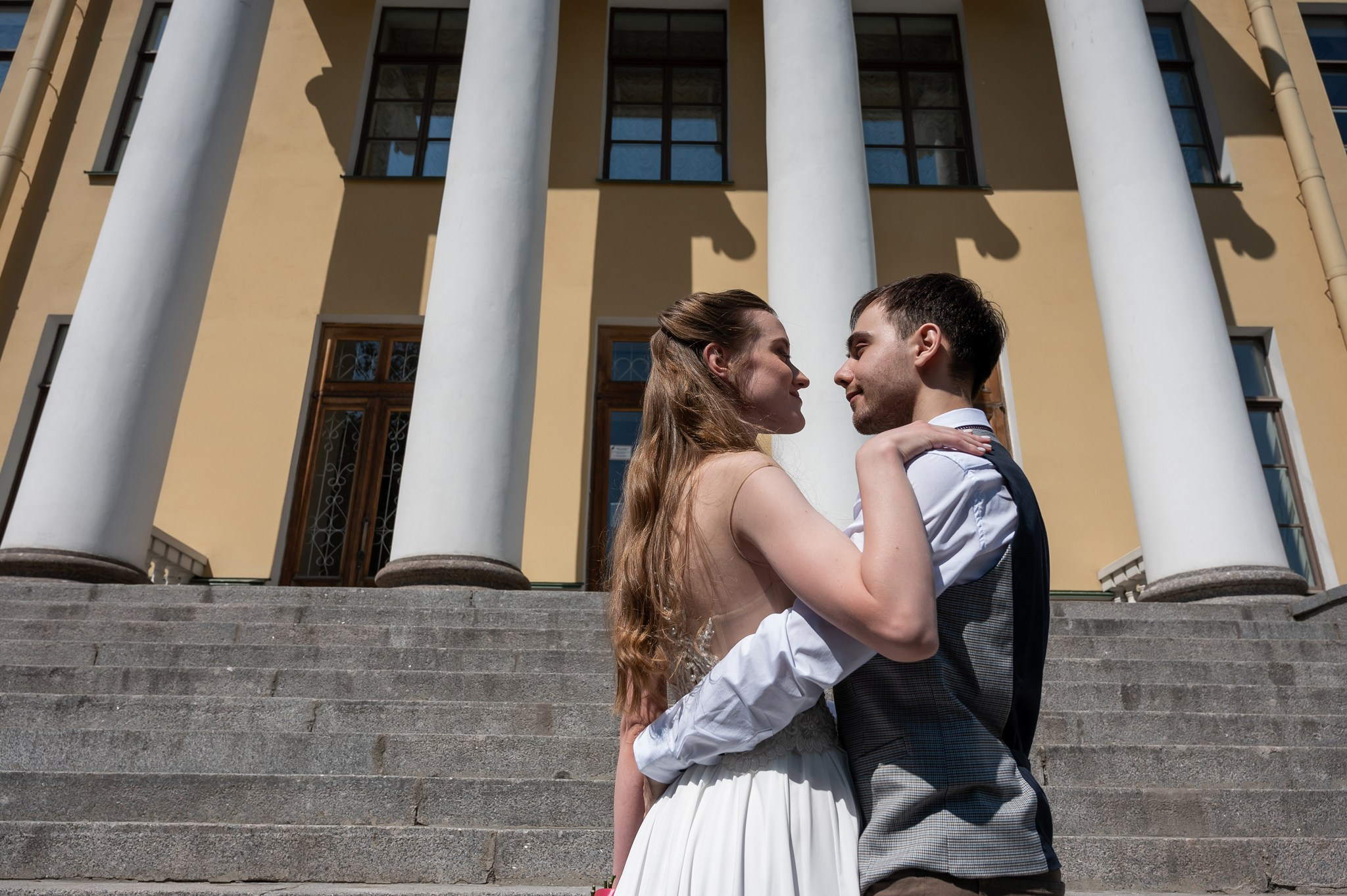Зеркальный дворик. Свадебный и семейный фотограф из Санкт-Петербурга Климов Анатолий