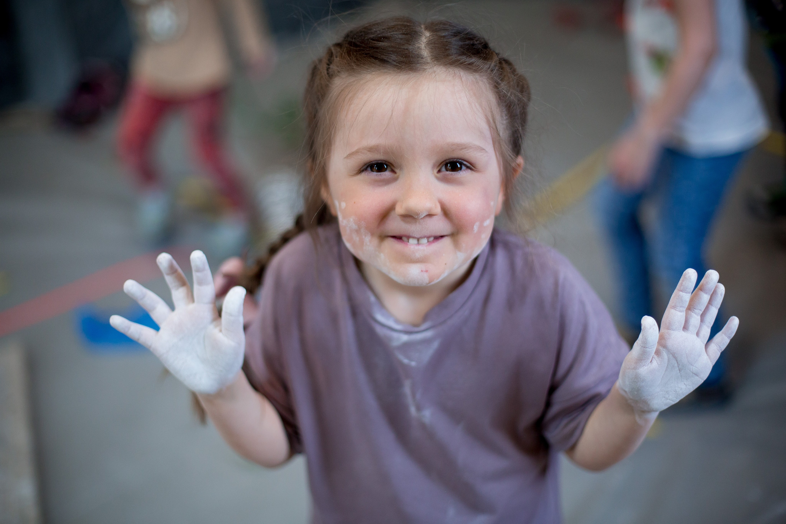 Фотосъемка детского Дня рождения на скалодроме. Репортажный фотограф Борис Геер