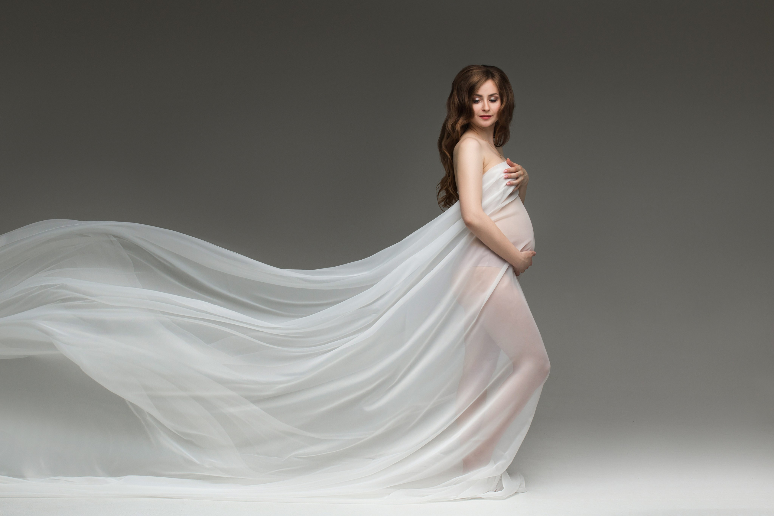 Фотосессии беременности в стиле минимализм в Кемерово. Елена Данилова фотограф беременности в Кемерово