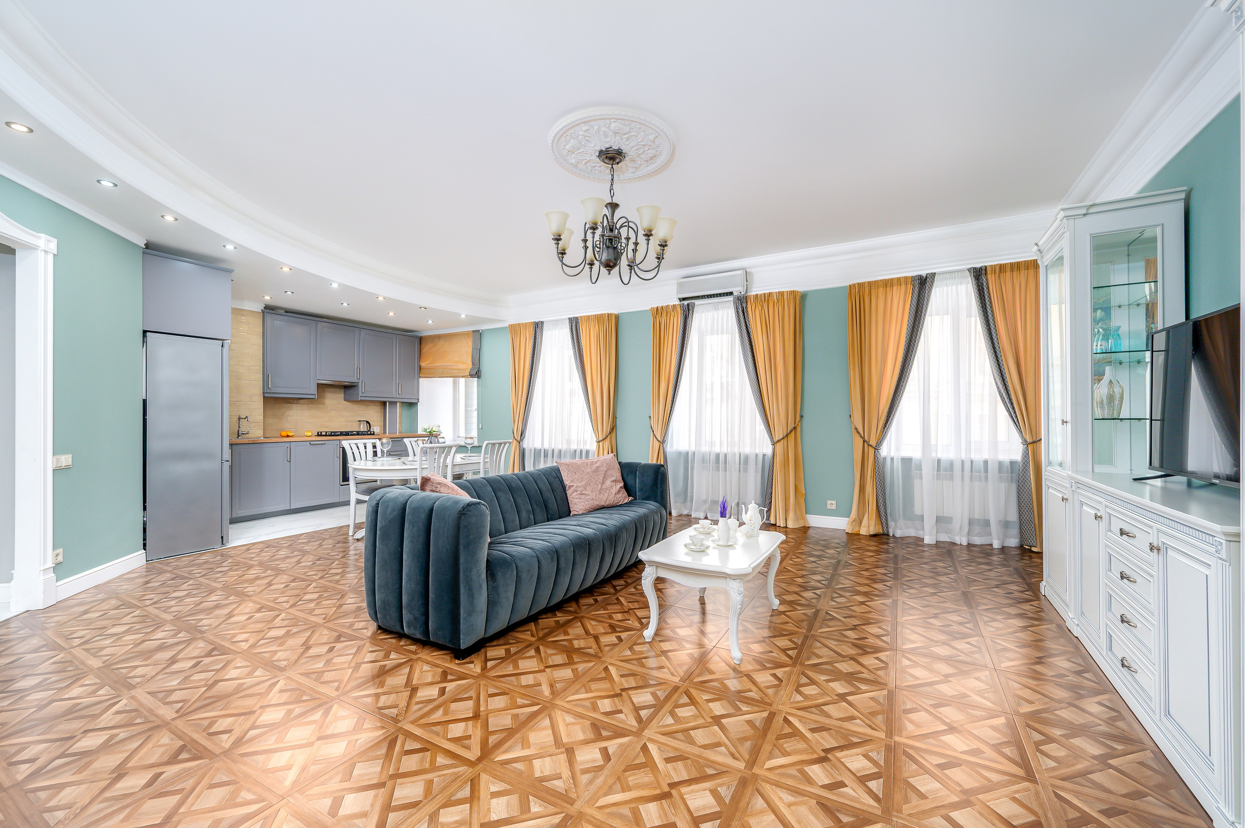 Квартира под посуточную аренду на Ул. Казанской в СПб. Интерьерный фотограф. Фото- видеосъемка недвижимости Санкт-Петербург