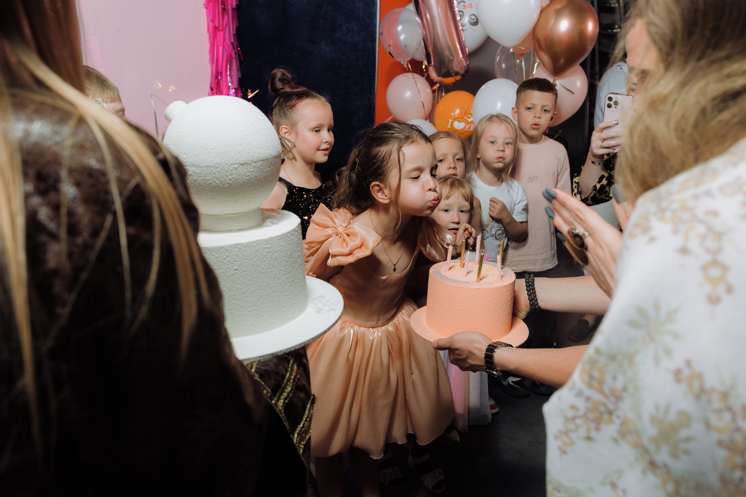 Детские праздники. АНДРЕЙ ШИРКАЛИН РЕПОРТАЖНЫЙ ФОТОГРАФ МОСКВА НА КОРПОРАТИВ, ДЕНЬ РОЖДЕНИЯ, БАНКЕТ, КОНФЕРЕНЦИЮ, ТИМБИЛДИНГ