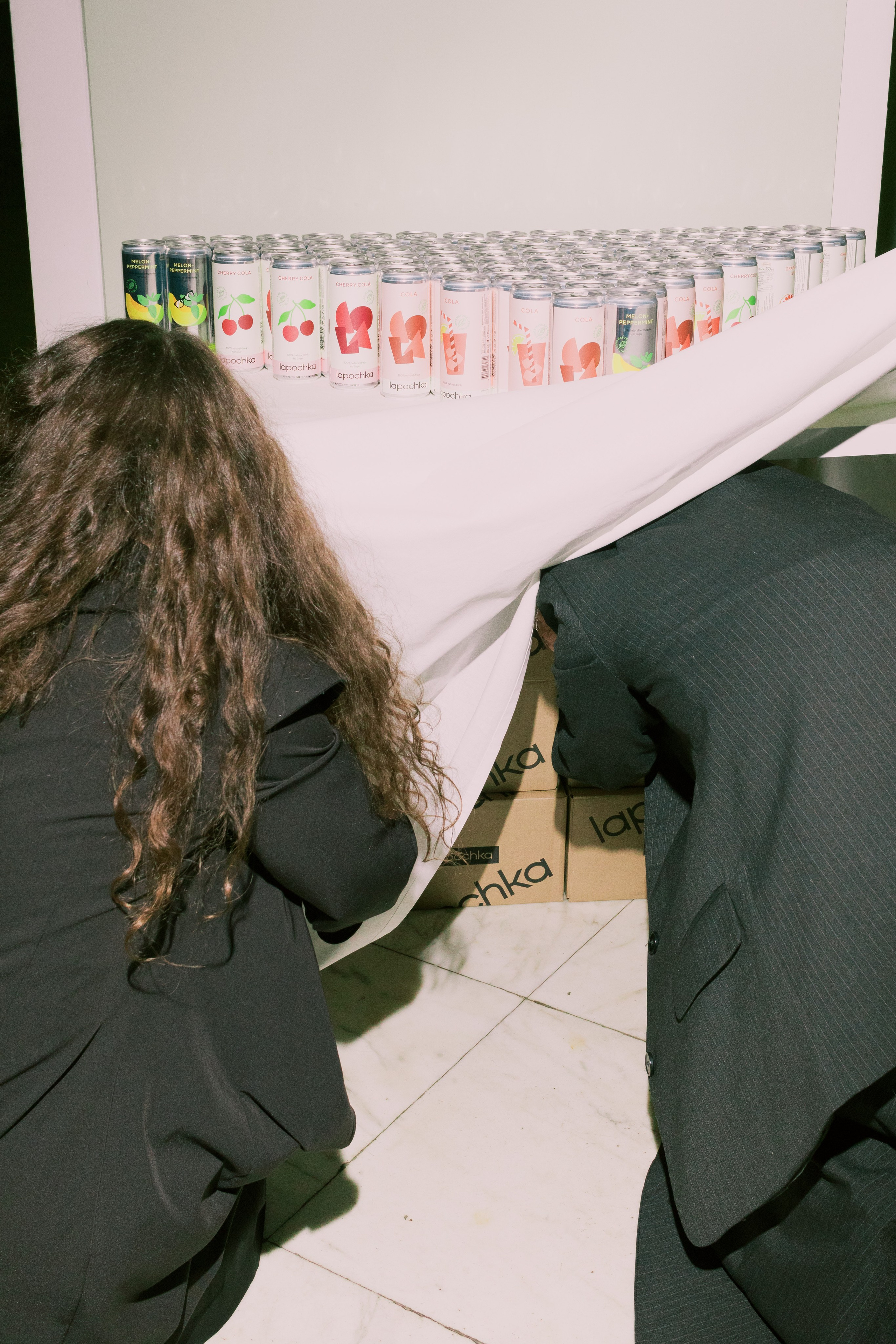 Спасибо за ничего | Inloco, Институт исследований стрит-арта, Екатерининское собрание 2025. Фотограф Михаил Николаев