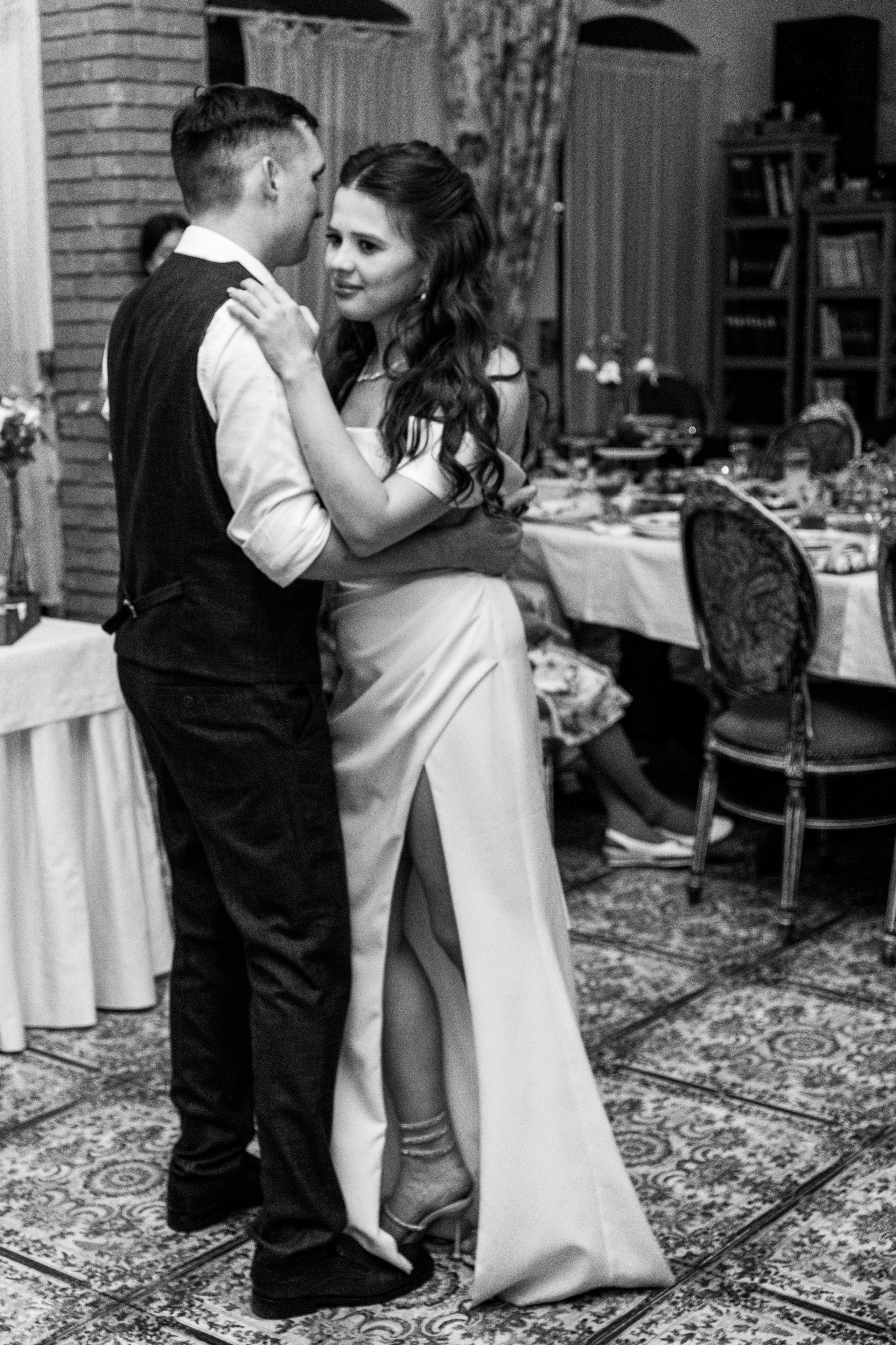 Сергей и Олеся. Фотограф и видеограф в Тюмени Анна Жагорина, ваши фото еще не отдавали так быстро!