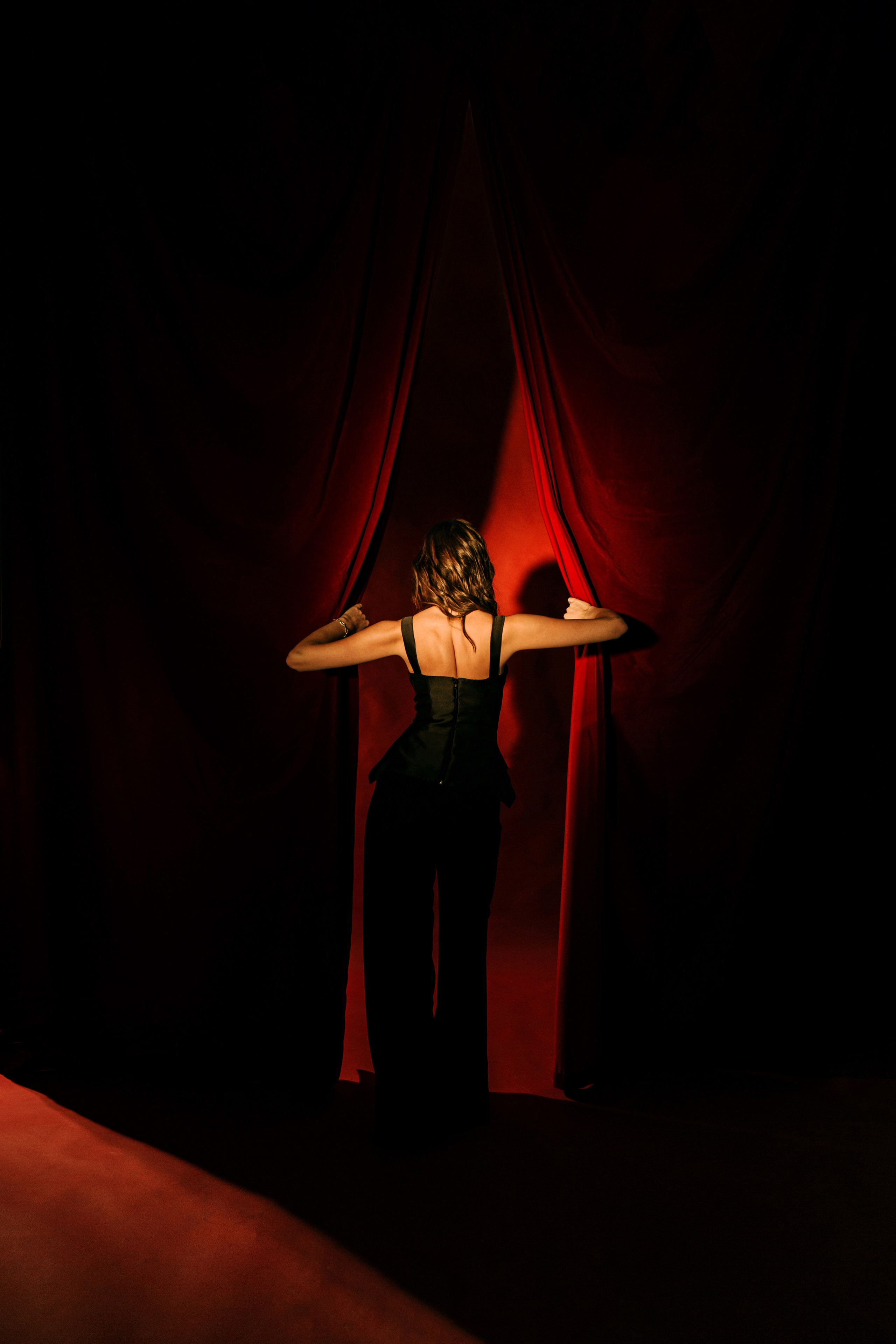 Кисейная Барышня. Фотограф Евгений Политов