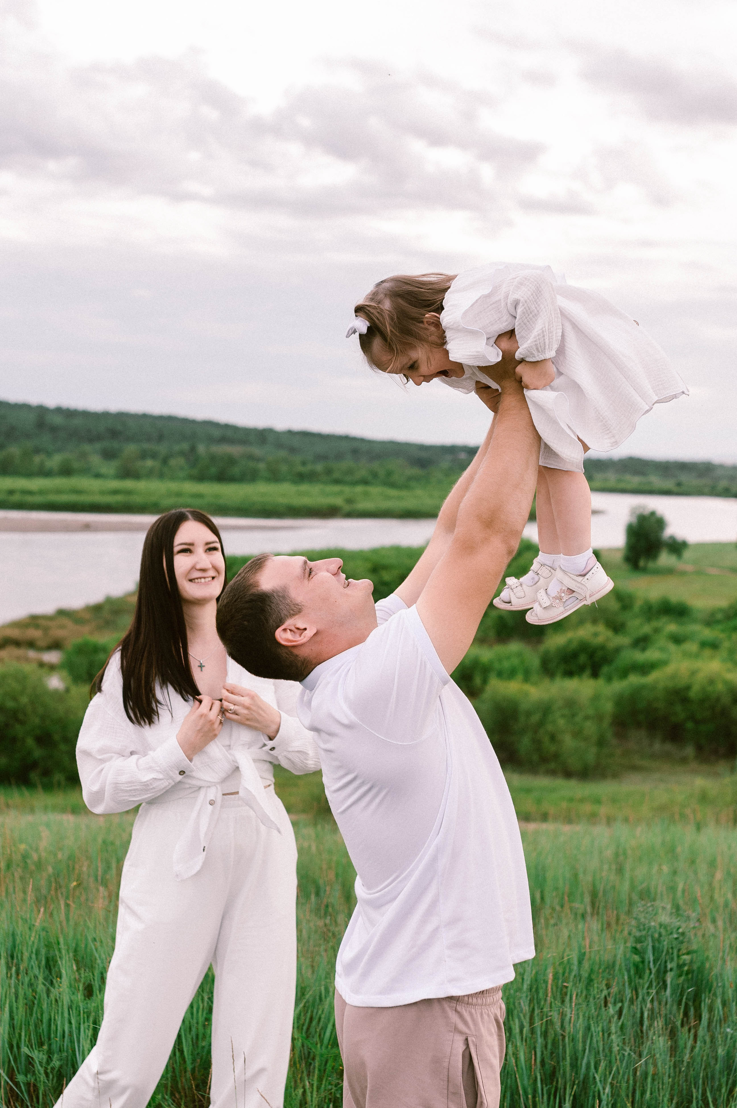 Саша, Настя и Соня. Свадебный и семейный фотограф в Чите Юлия Оранская