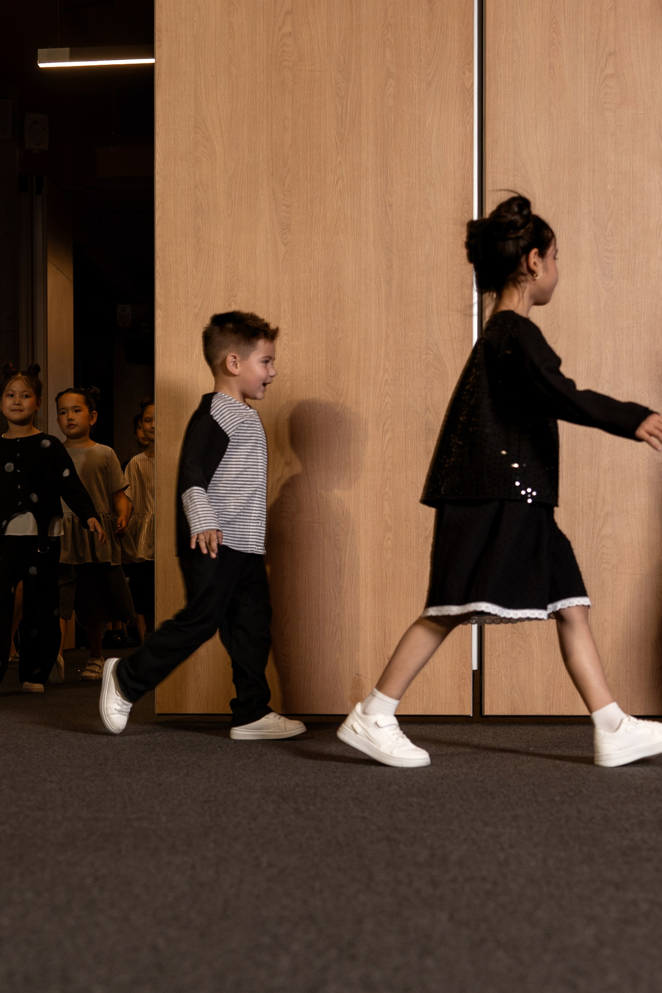 Brand Mila_R. Сайт Алматинского НЮ АРТ, будуар и фэшн фотографа Дениса Карпенко