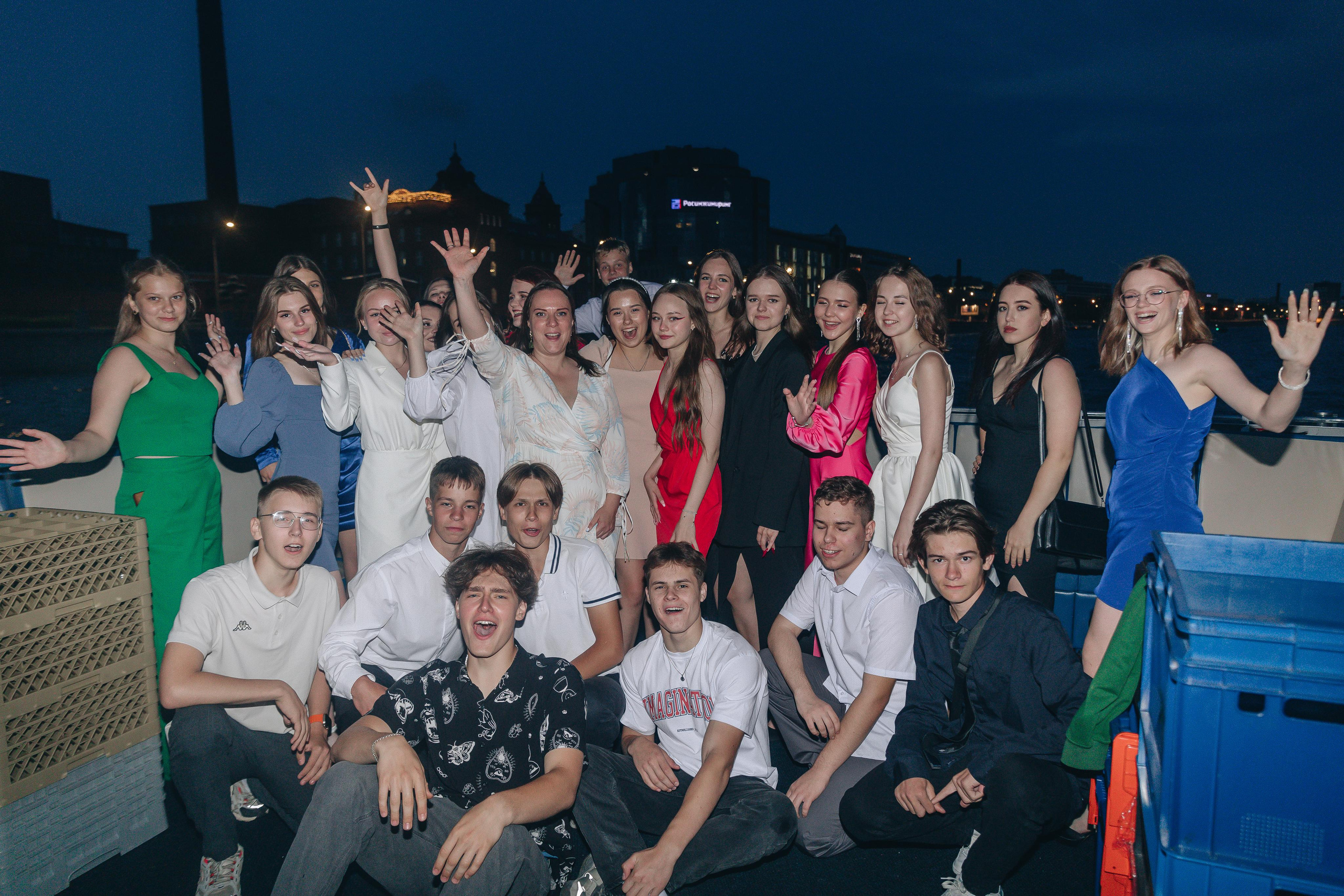 Выпускной на кораблике. Семейный фотограф в Санкт-Петербурге Ева Маркова