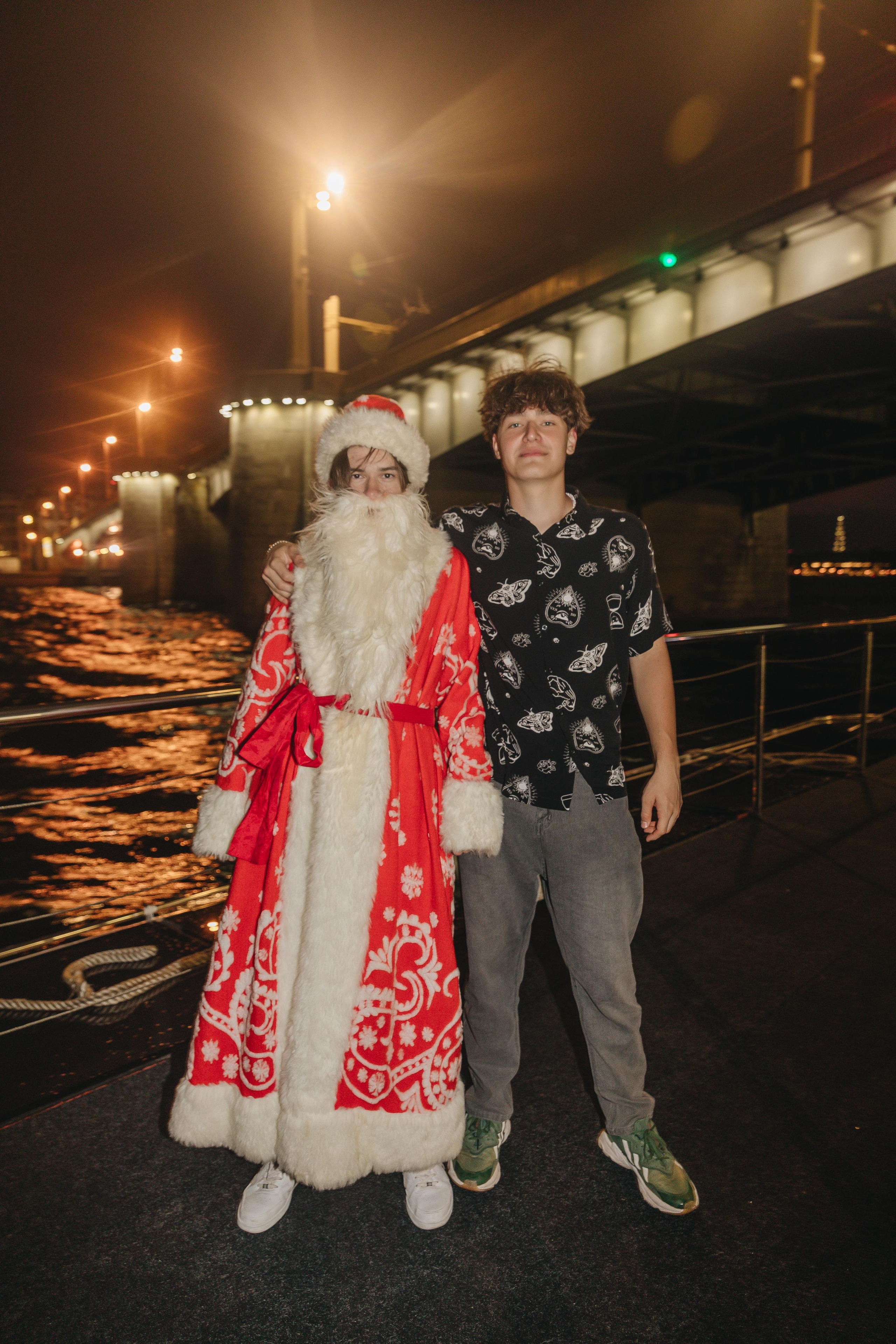 Выпускной на кораблике. Семейный фотограф в Санкт-Петербурге Ева Маркова