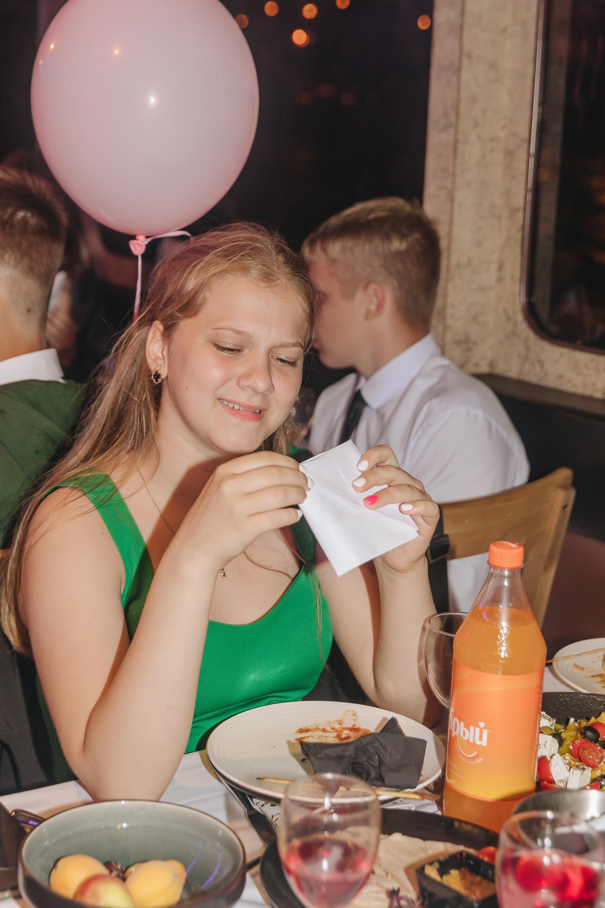 Выпускной на кораблике. Семейный фотограф в Санкт-Петербурге Ева Маркова