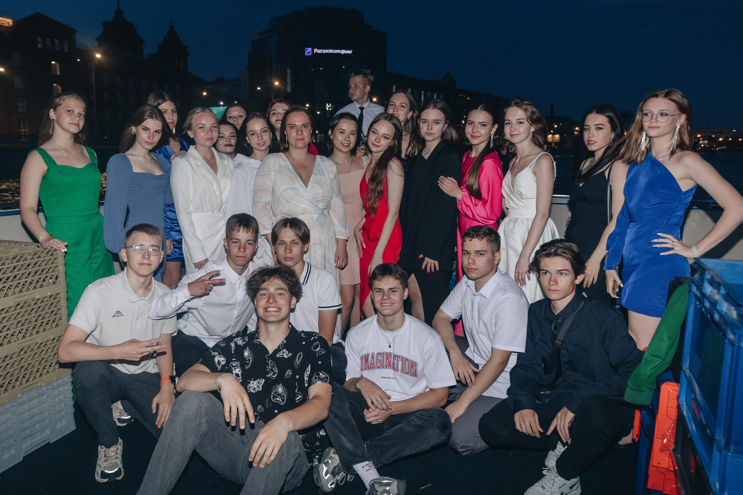 Выпускной на кораблике. Семейный фотограф в Санкт-Петербурге Ева Маркова