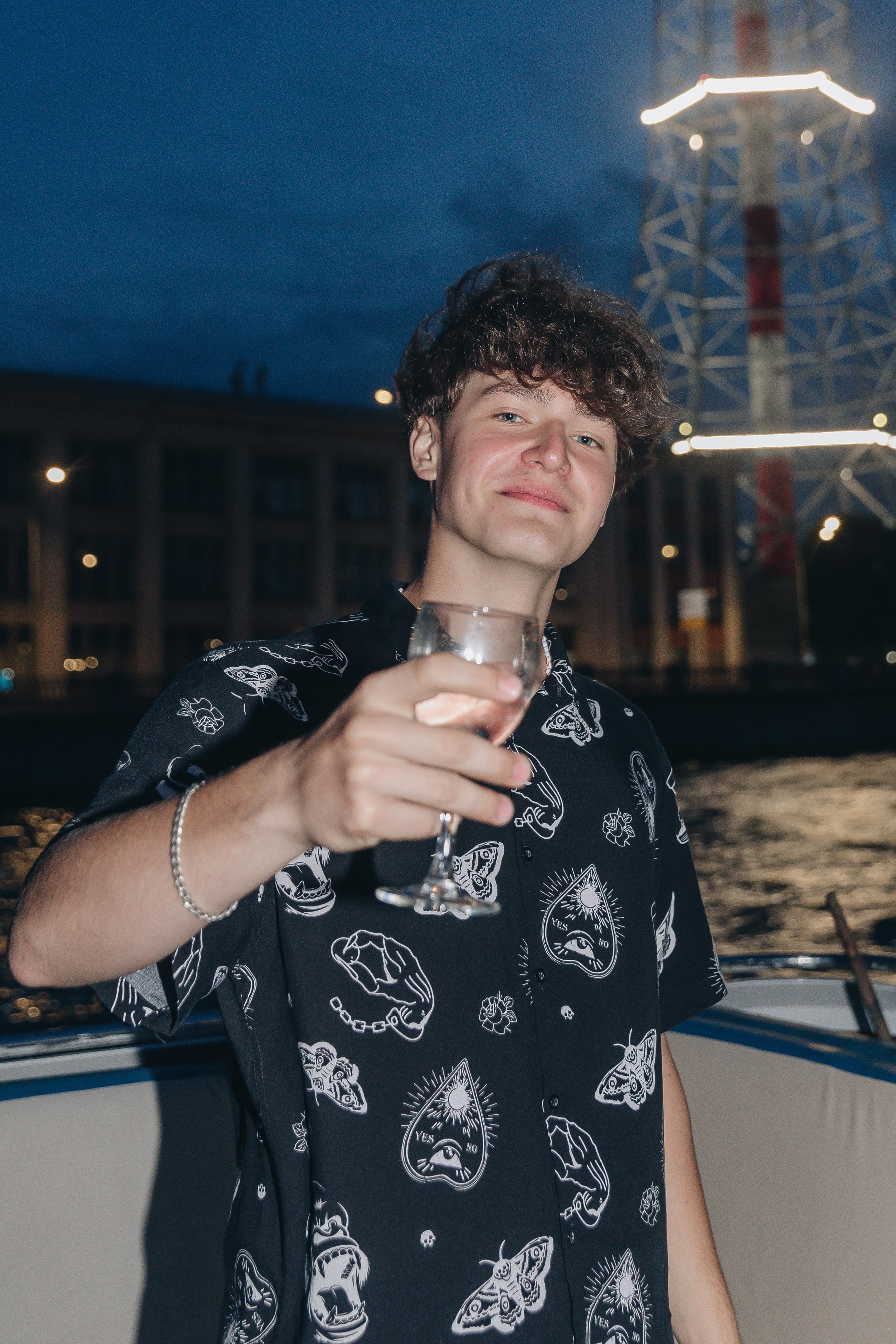 Выпускной на кораблике. Семейный фотограф в Санкт-Петербурге Ева Маркова