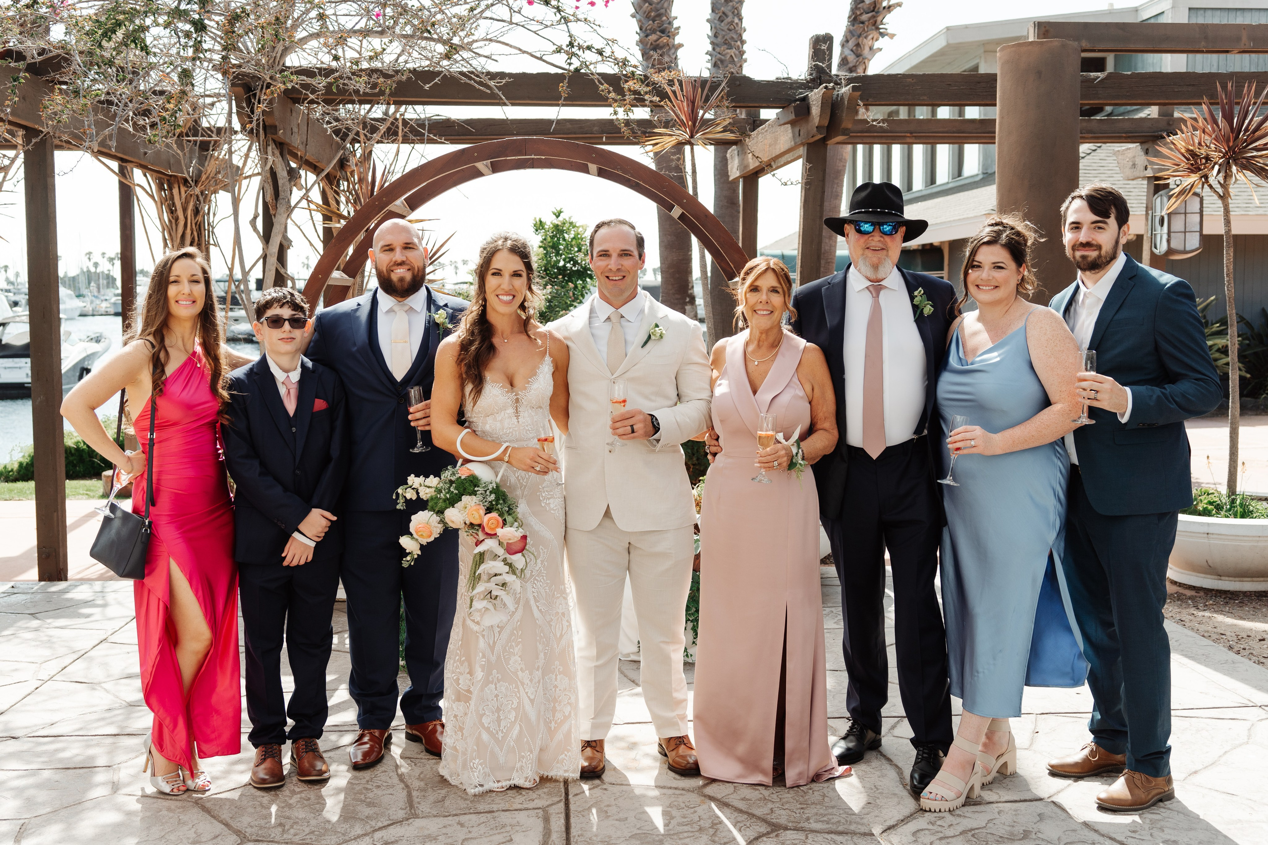 2025-08-16_BryanAmber. Ретушер Зенькевич Света