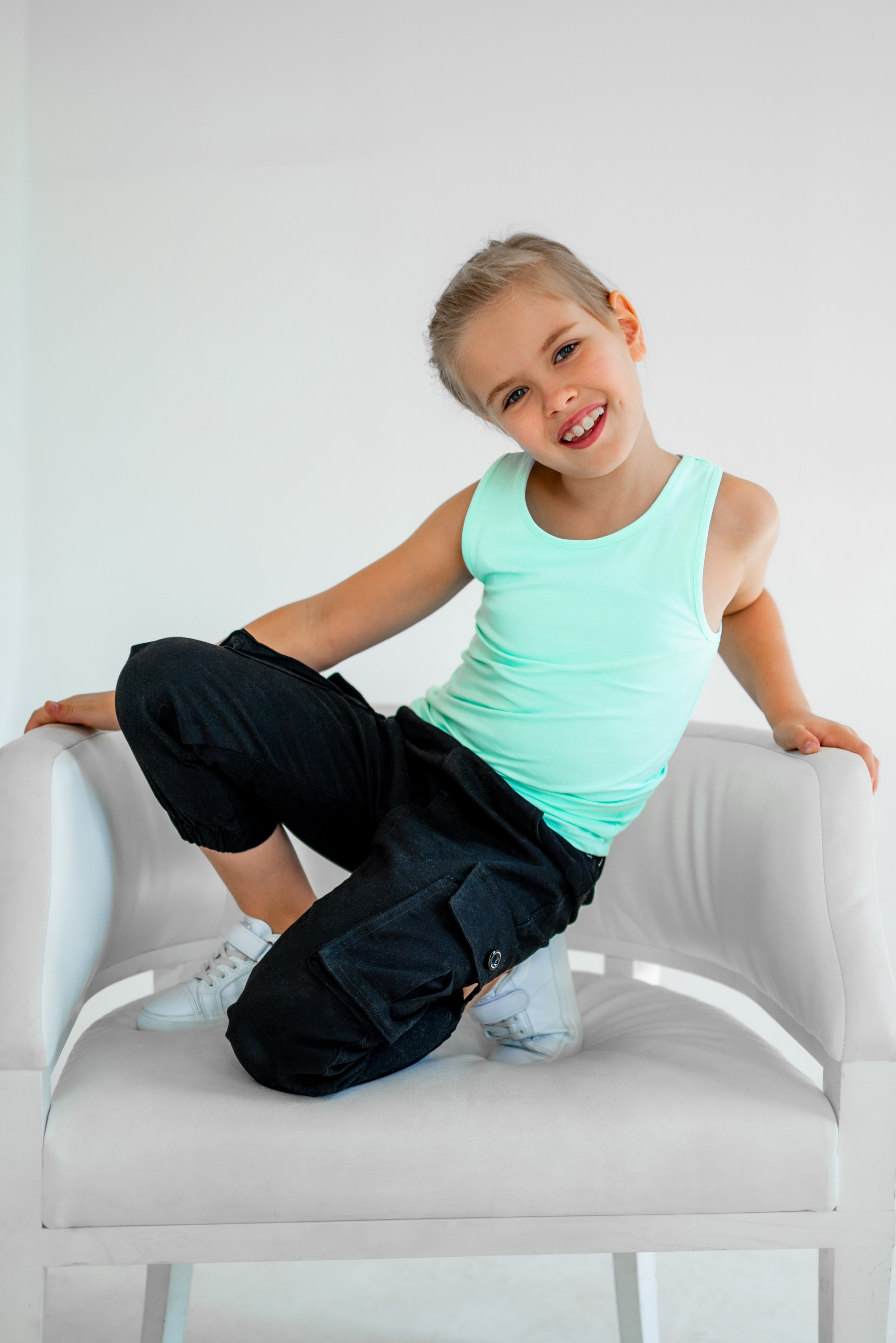 Модельное портфолио. Фотограф Москва Виктория Вишневская актерское / модельное портфолио