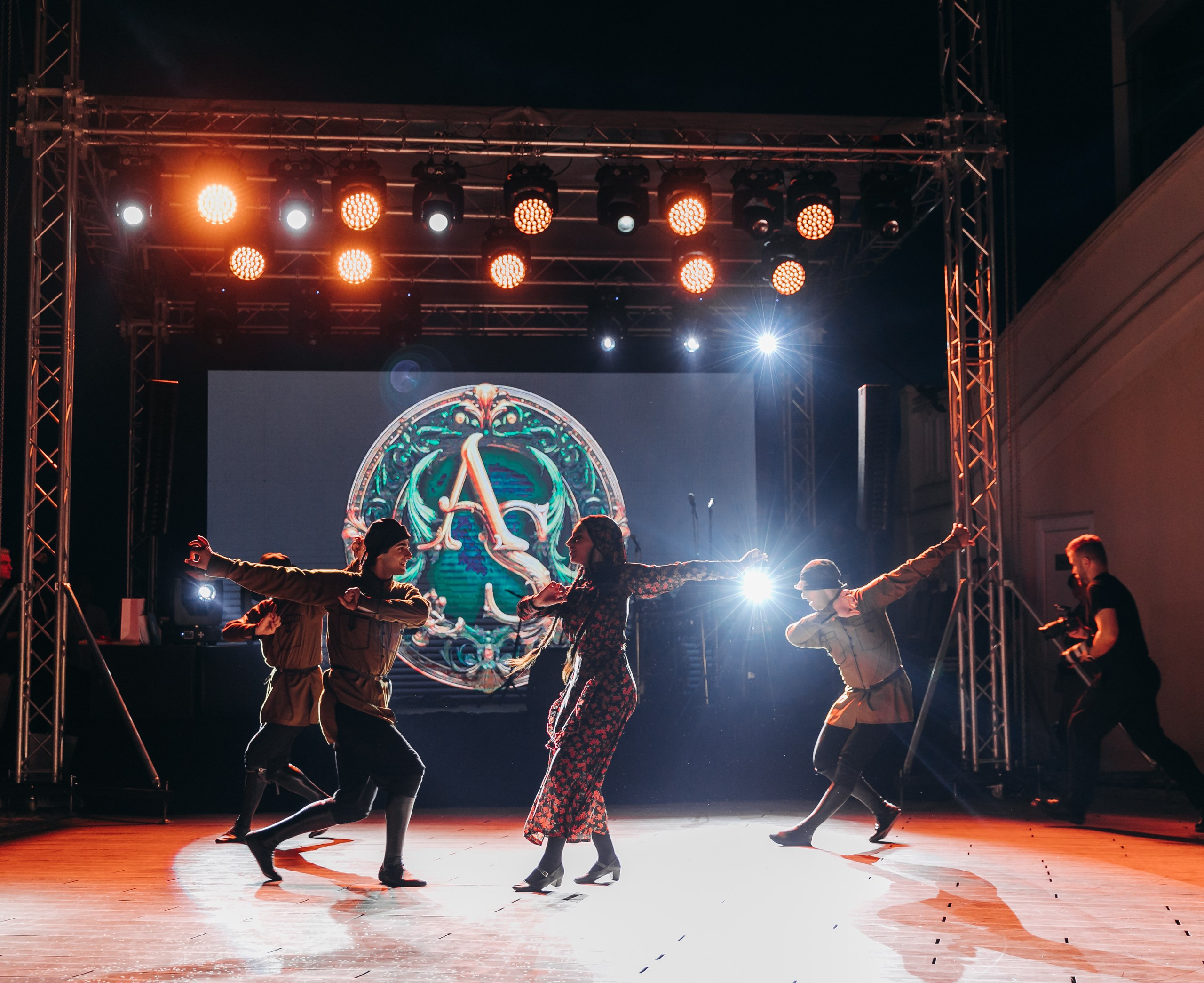 Arseniy & Snezhana (Batumi, Georgia). Destination wedding photographer Peter Letu