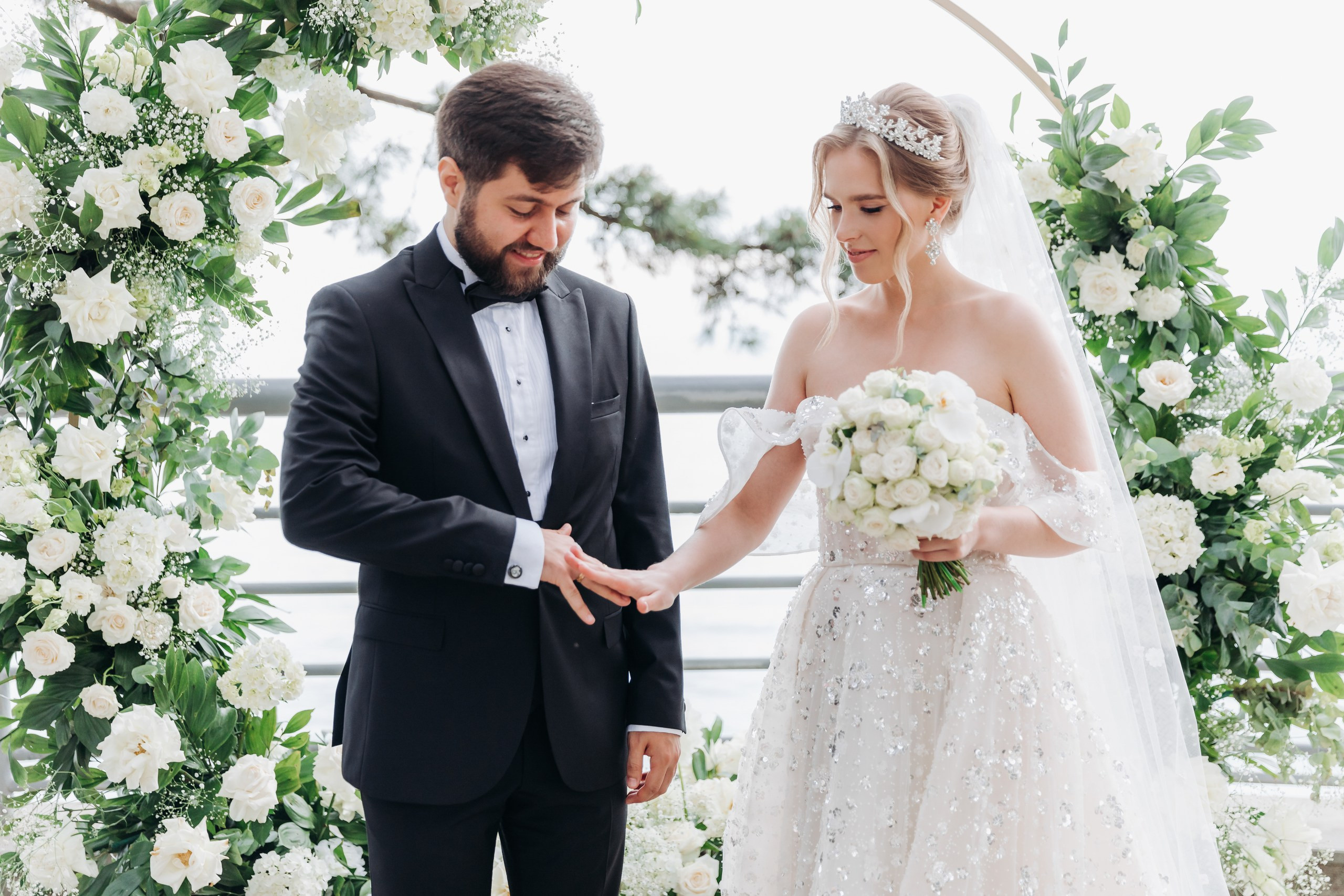 Arseniy & Snezhana (Batumi, Georgia). Destination wedding photographer Peter Letu