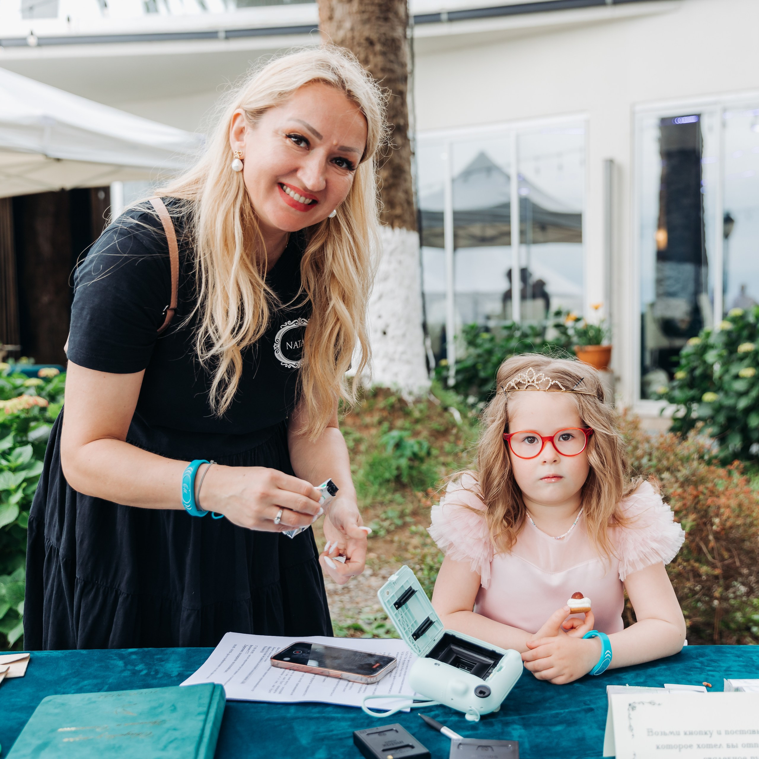 Arseniy & Snezhana (Batumi, Georgia). Destination wedding photographer Peter Letu
