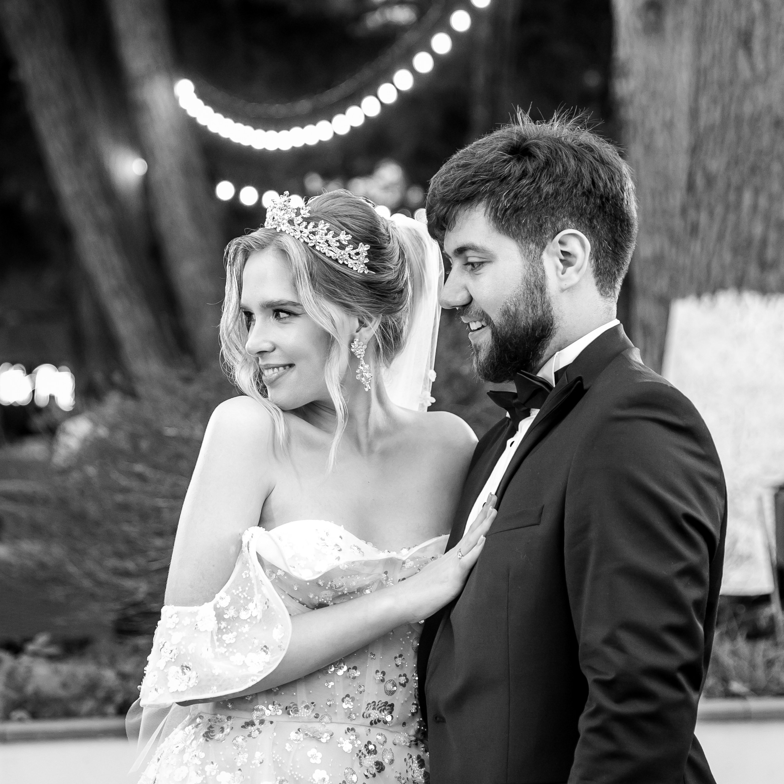 Arseniy & Snezhana (Batumi, Georgia). Destination wedding photographer Peter Letu