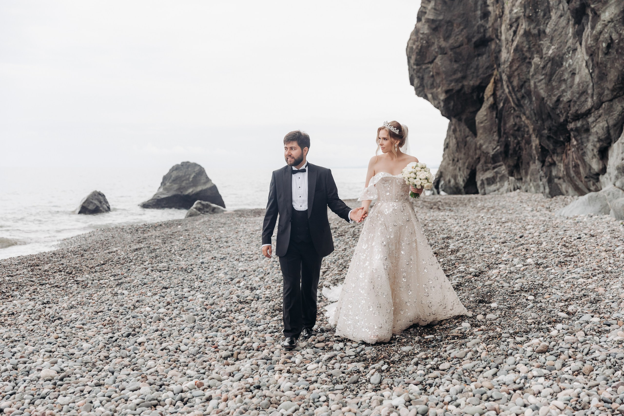 Arseniy & Snezhana (Batumi, Georgia). Destination wedding photographer Peter Letu