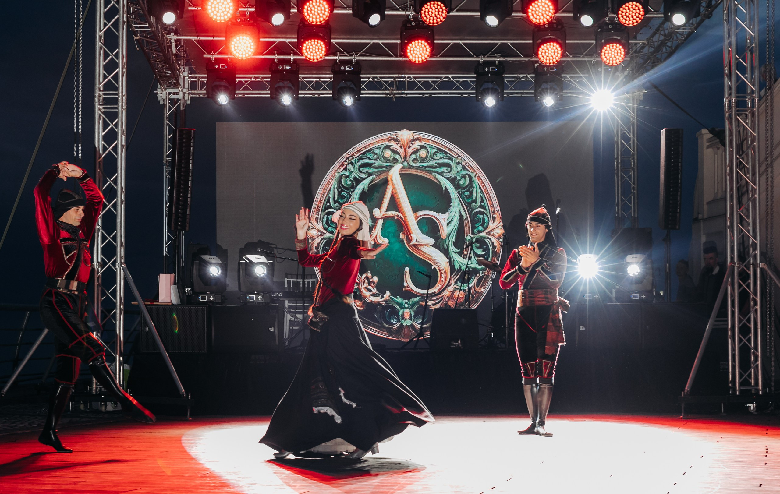 Arseniy & Snezhana (Batumi, Georgia). Destination wedding photographer Peter Letu