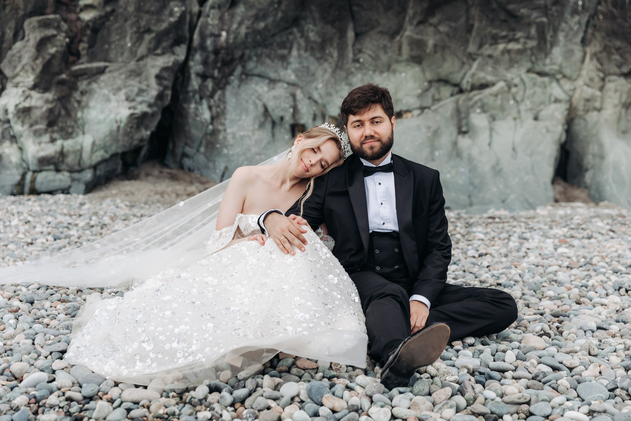 Arseniy & Snezhana (Batumi, Georgia). Destination wedding photographer Peter Letu