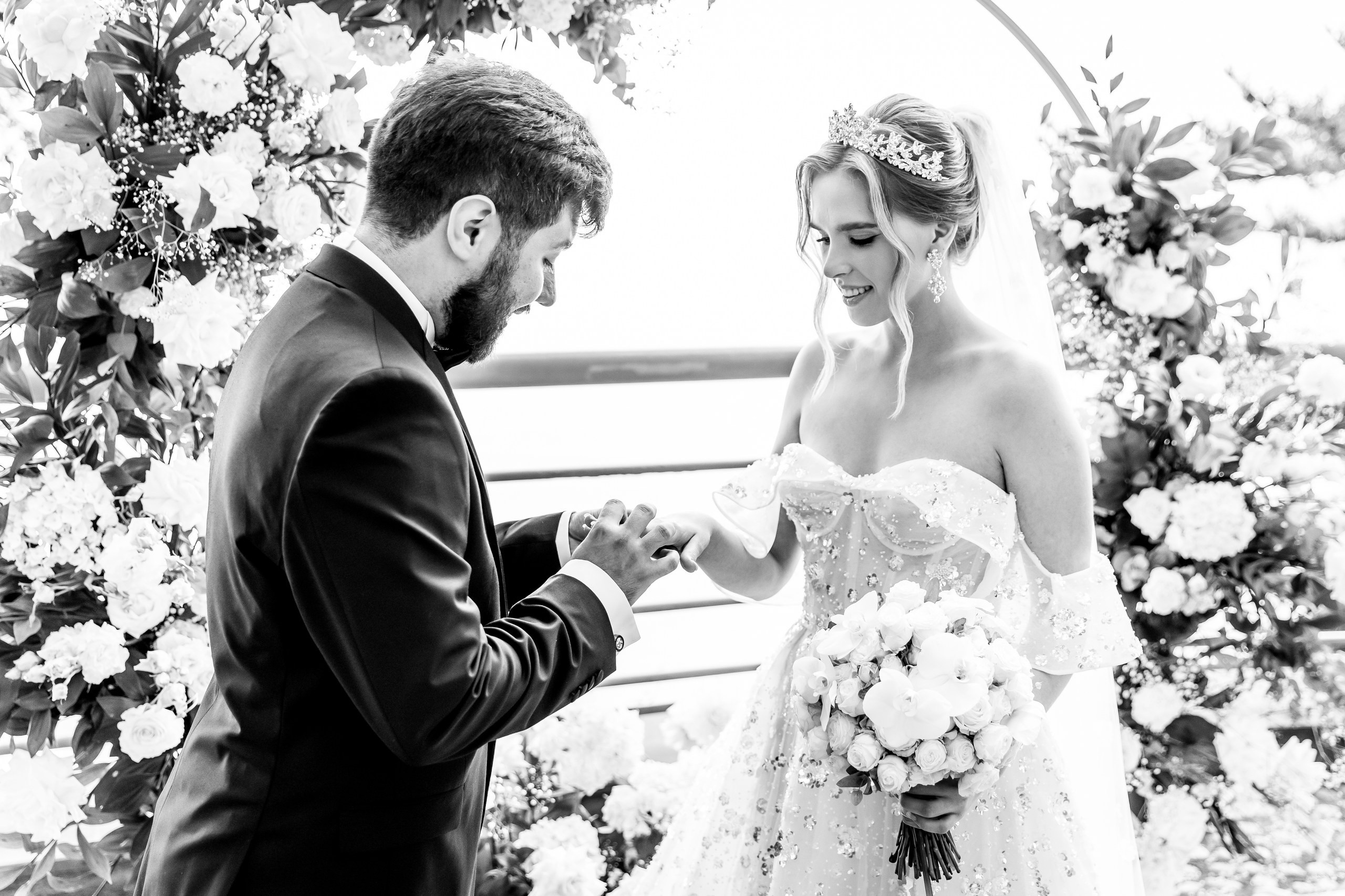 Arseniy & Snezhana (Batumi, Georgia). Destination wedding photographer Peter Letu