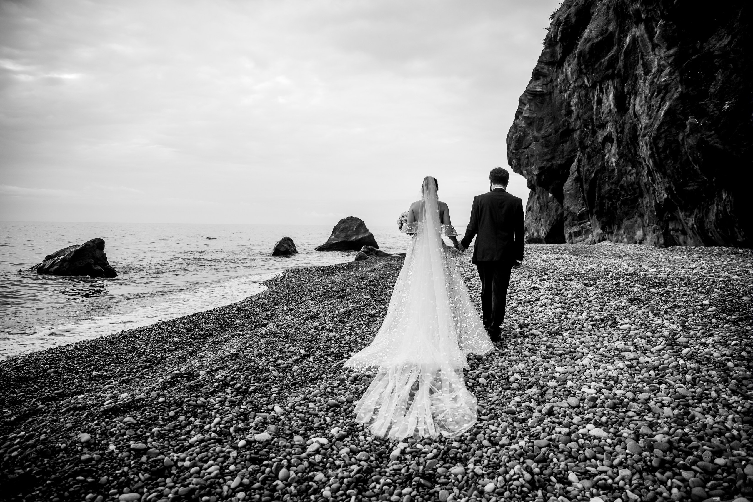 Arseniy & Snezhana (Batumi, Georgia). Destination wedding photographer Peter Letu