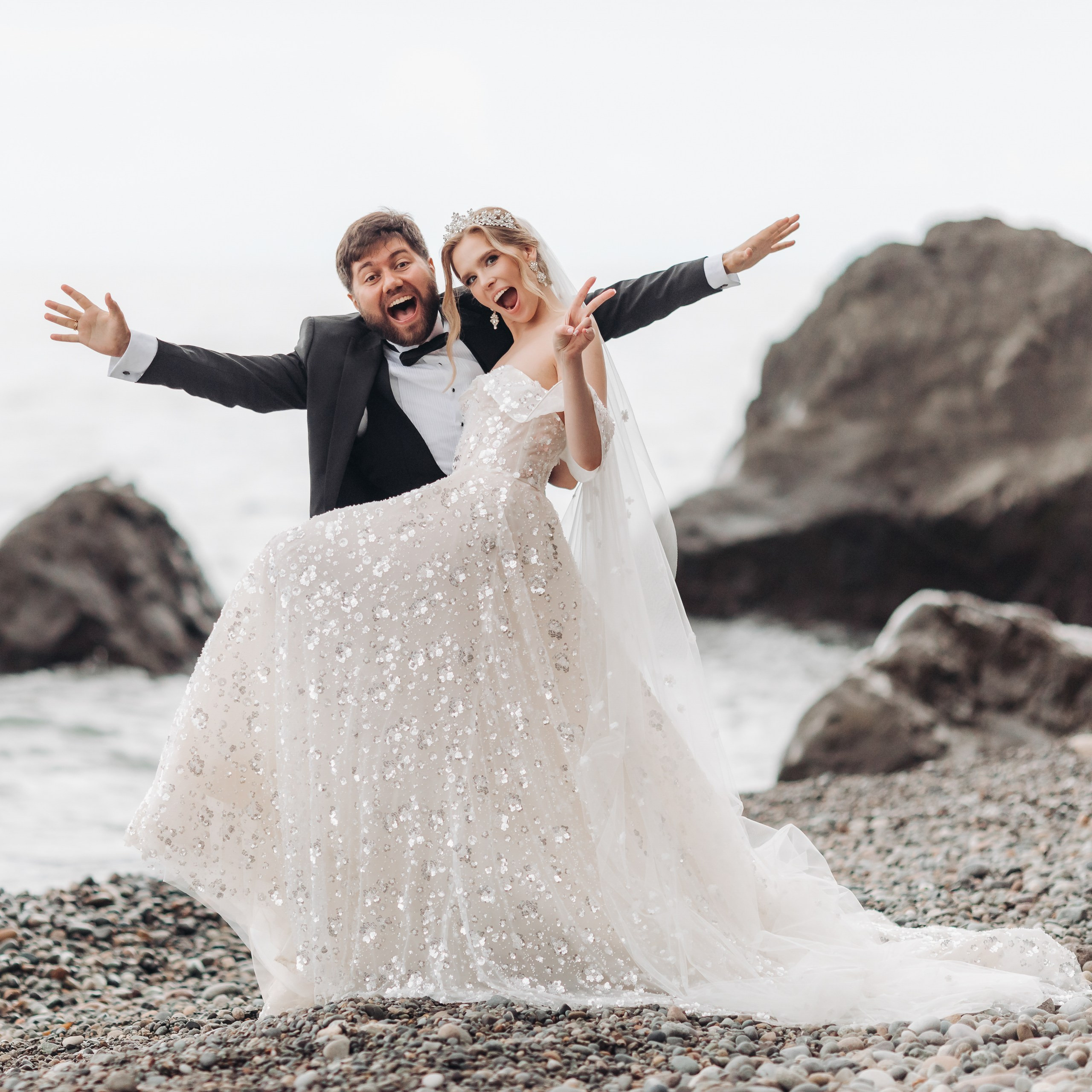 Arseniy & Snezhana (Batumi, Georgia). Destination wedding photographer Peter Letu