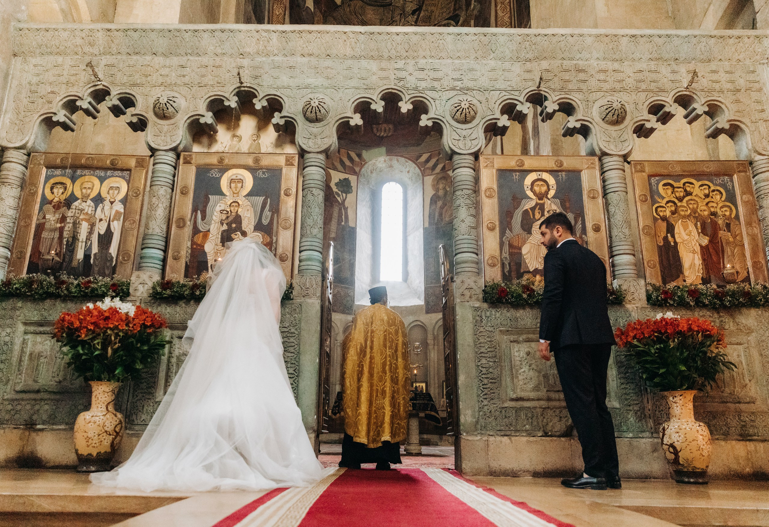 Livan & Mari (Mtskheta City, Georgia). Destination wedding photographer Peter Letu