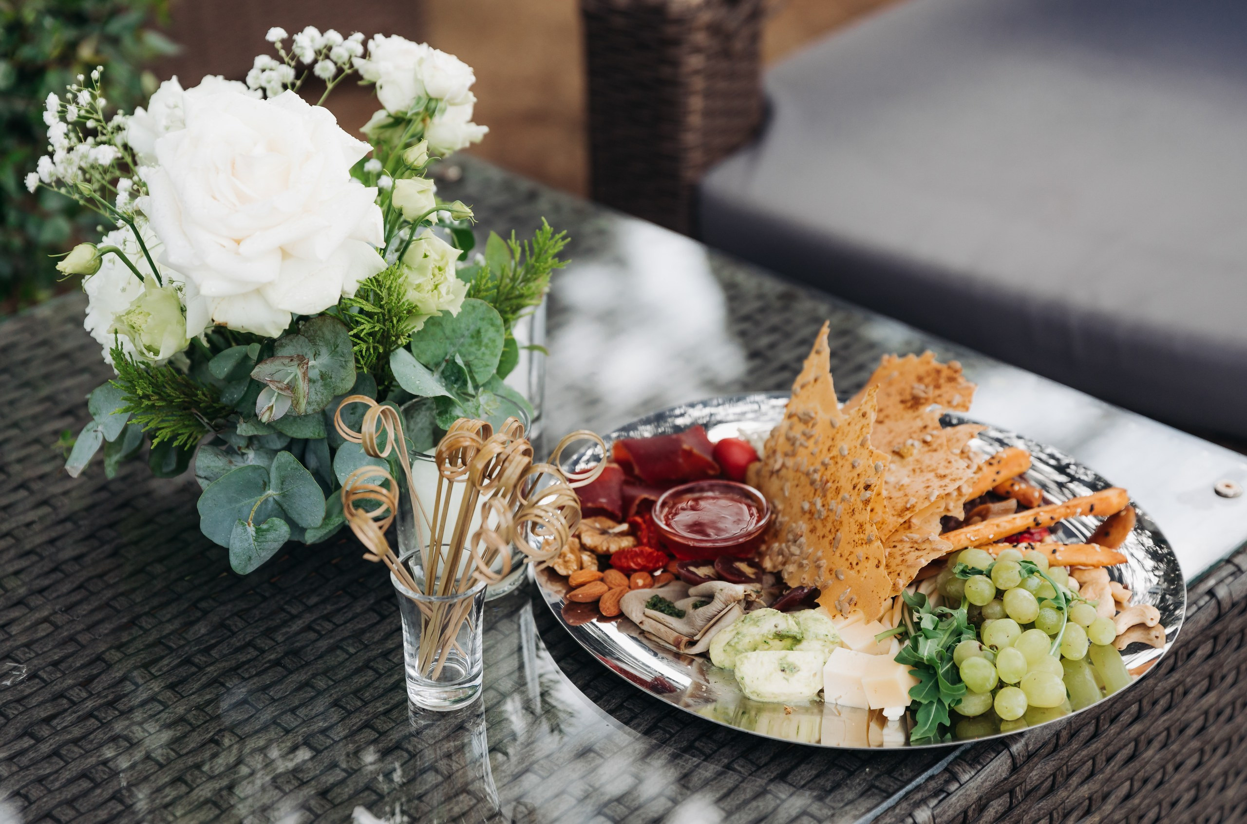 Arseniy & Snezhana (Batumi, Georgia). Destination wedding photographer Peter Letu