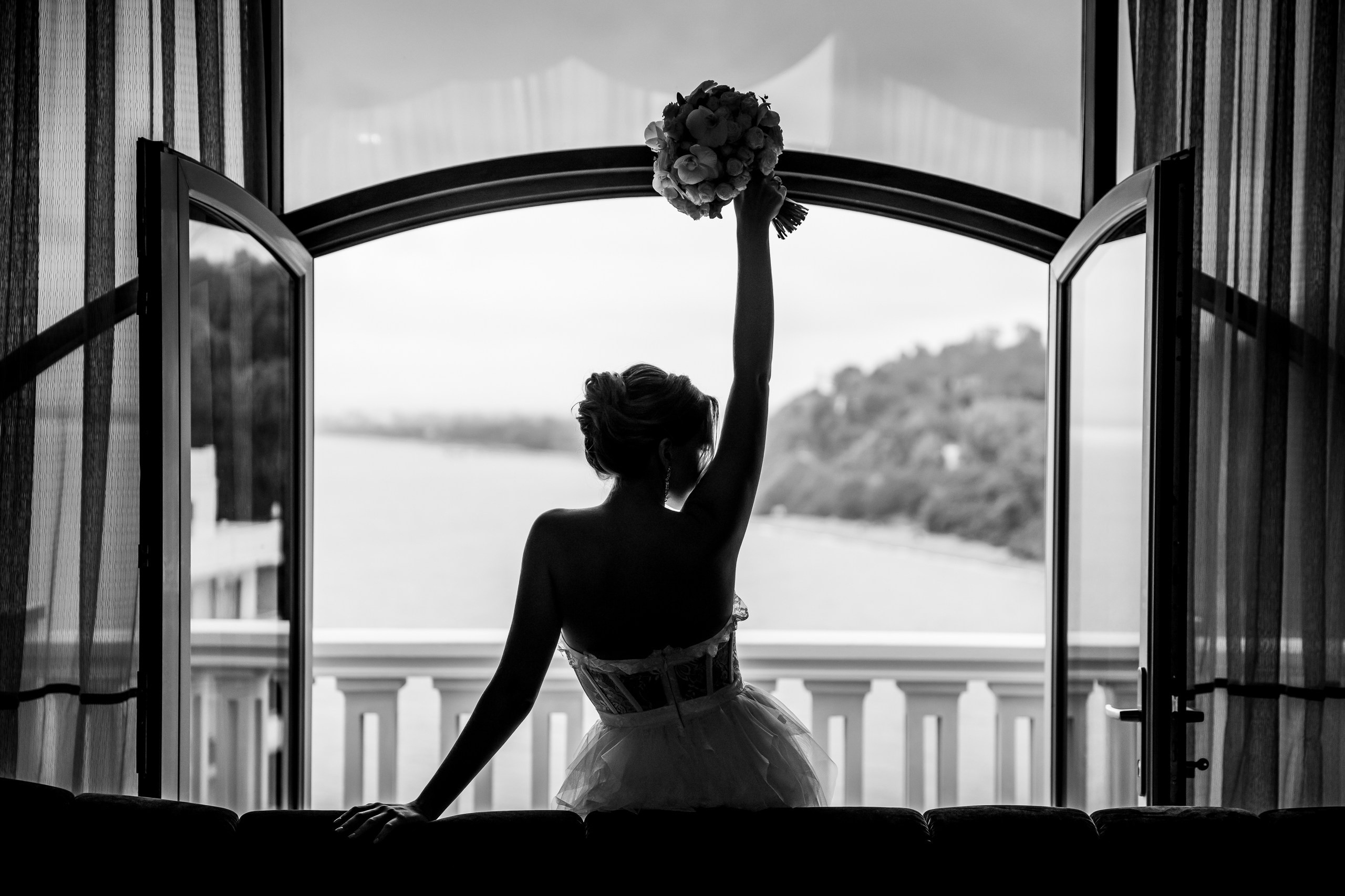 Arseniy & Snezhana (Batumi, Georgia). Destination wedding photographer Peter Letu