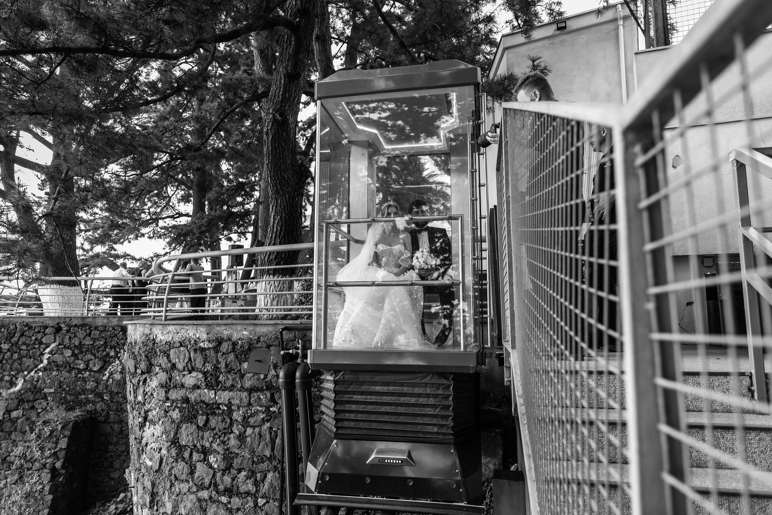 Arseniy & Snezhana (Batumi, Georgia). Destination wedding photographer Peter Letu