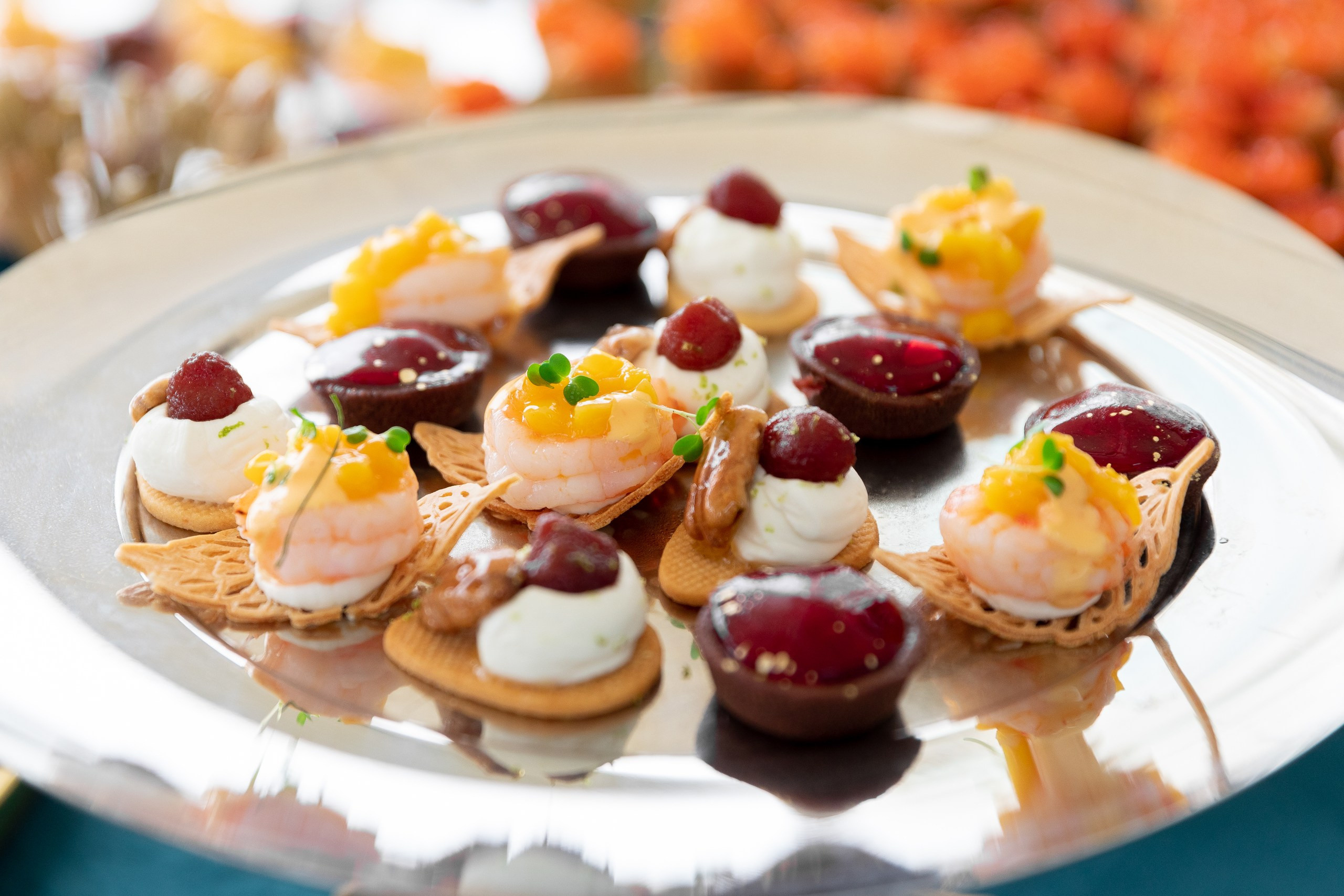 Arseniy & Snezhana (Batumi, Georgia). Destination wedding photographer Peter Letu