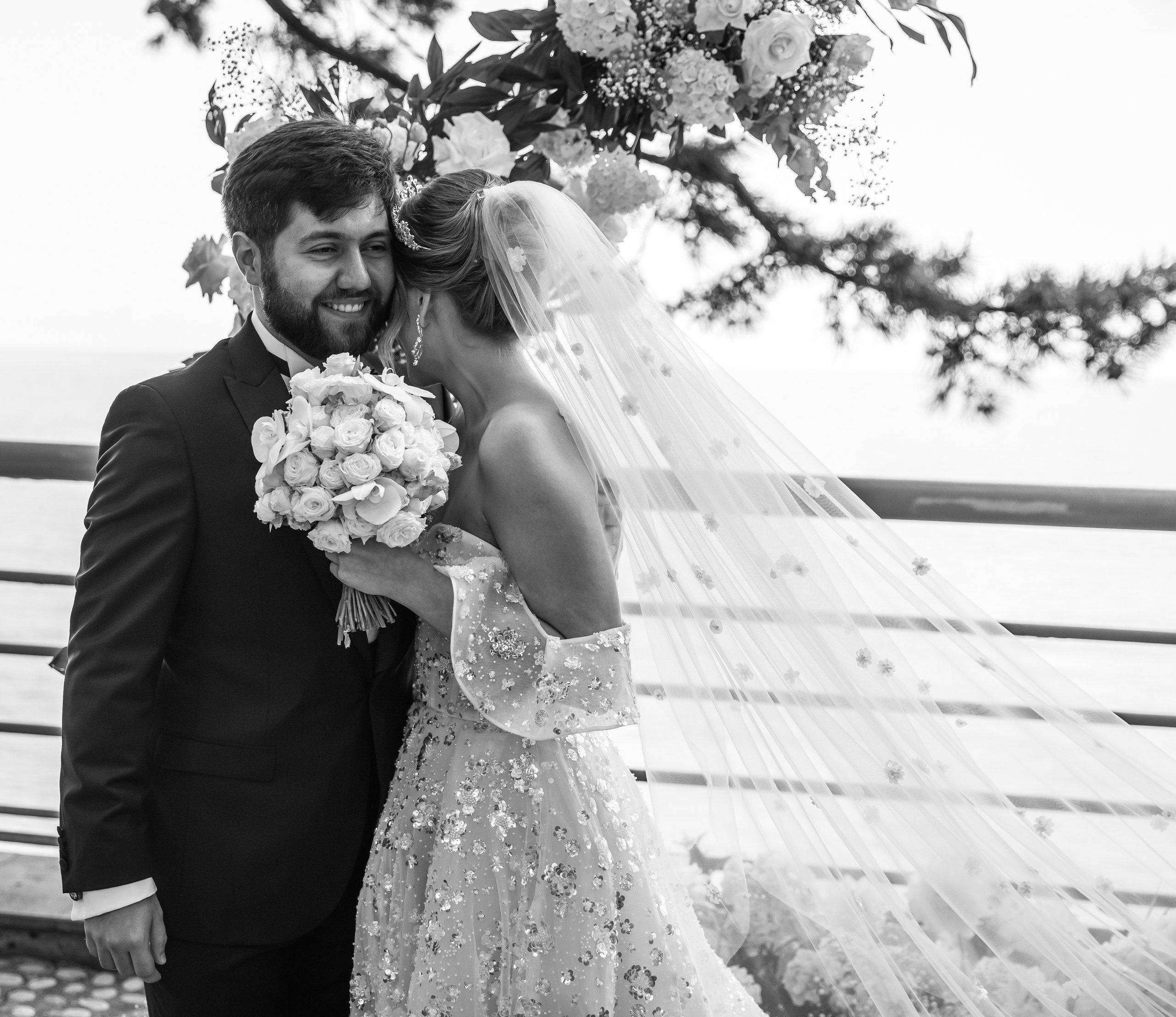 Arseniy & Snezhana (Batumi, Georgia). Destination wedding photographer Peter Letu