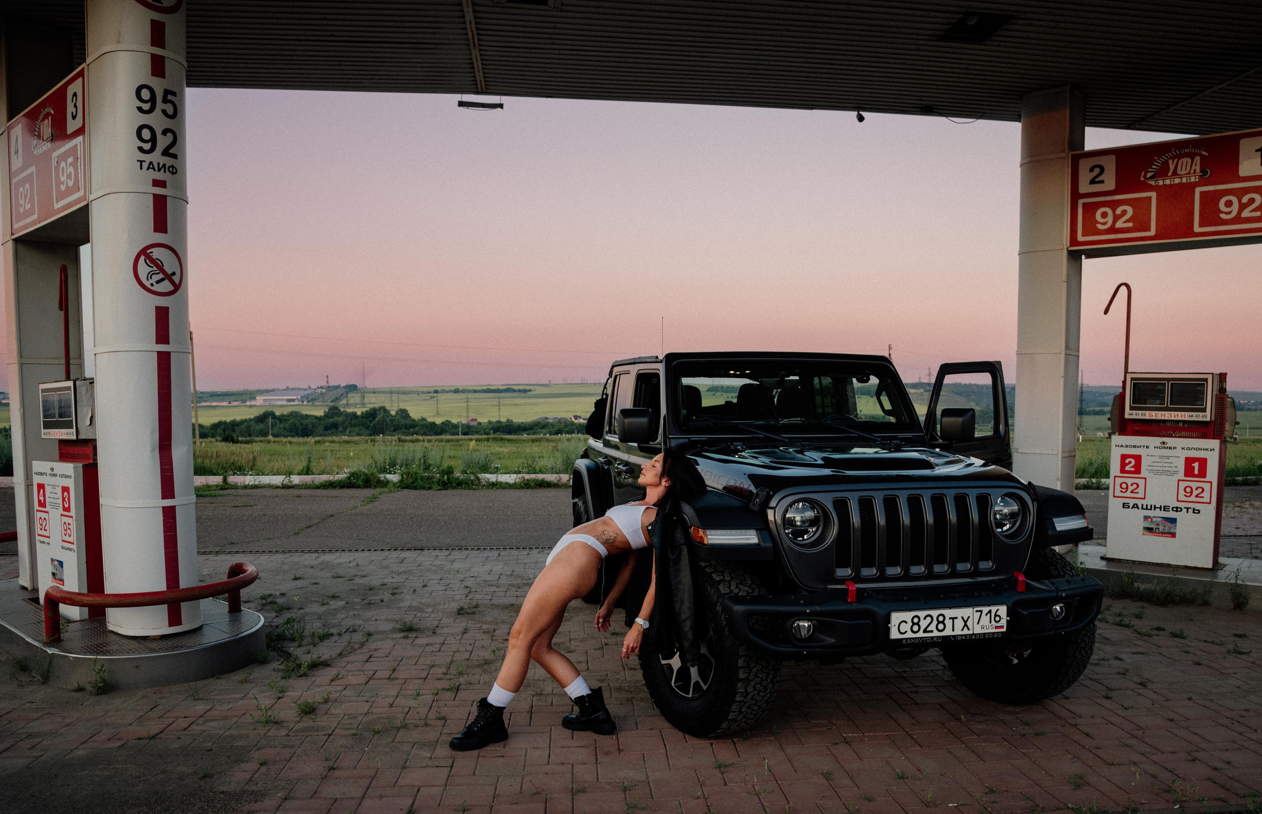 Заправка. Фотограф Алёна Евграфова