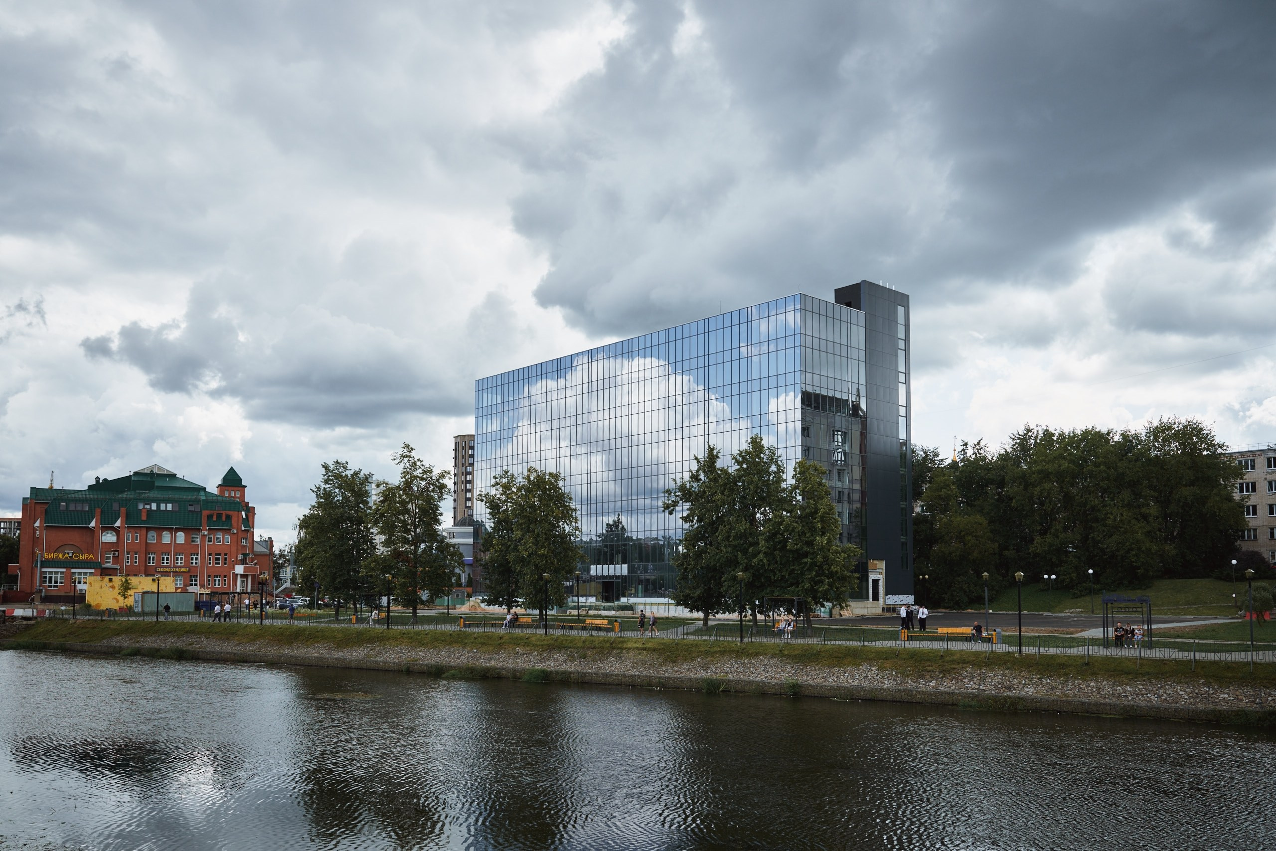 Фотопроект «The Люди» фотограф Александр Кондаков. Фотограф для маркетплейсов в Иваново | Съемки одежды и белья