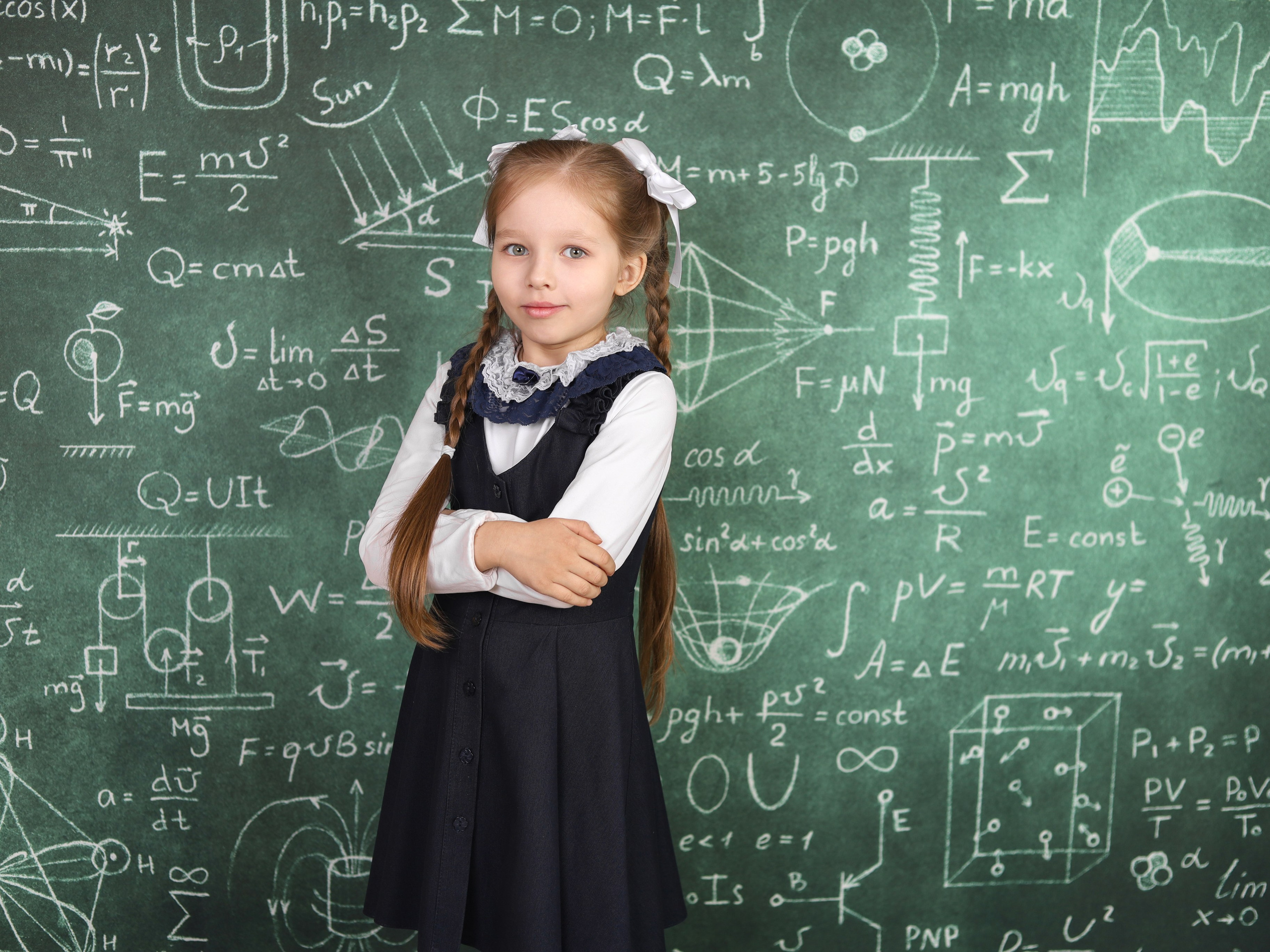 Выпускная книга "Ветер". Выпускные альбомы в Тюмени для школ, садов, вузов спортивных секций