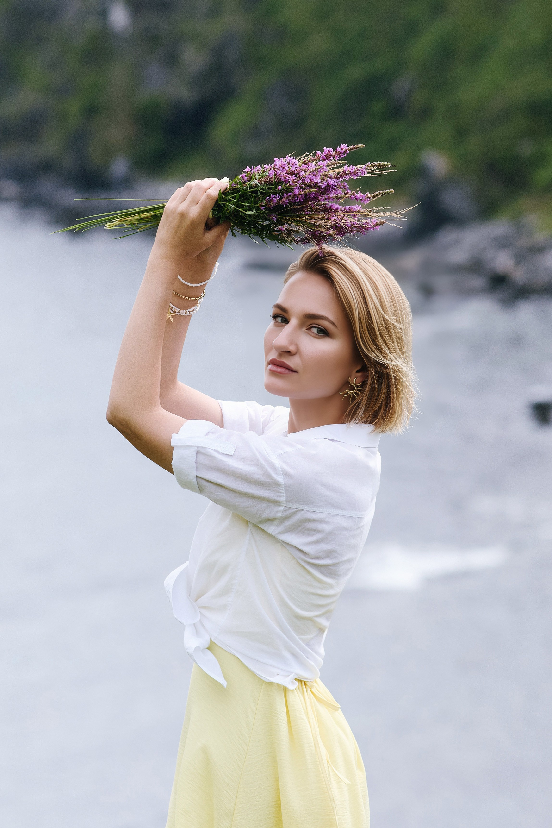 Морская фотосессия для зрелой женщины на Тунгусе в Находке