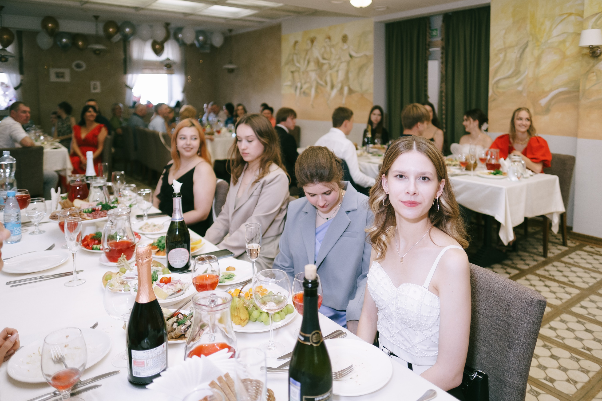 Выпускной школа 33. Свадебный и репортажной фотограф Денис Ожигин в Краснодаре и Краснодарском крае