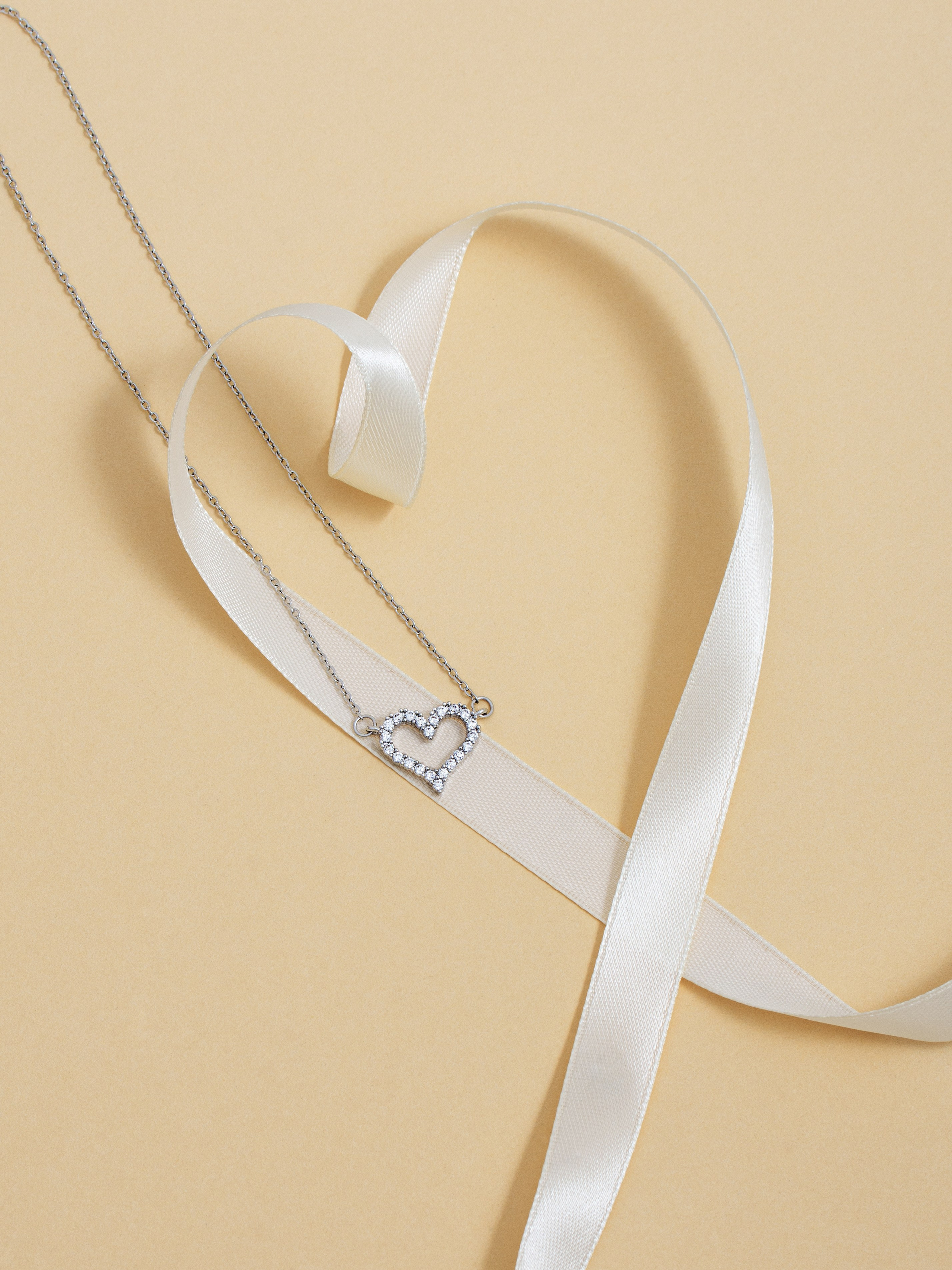 Ювелирные украшения. ПРУДМЕТНАЯ И ФУД СЪЕМКА