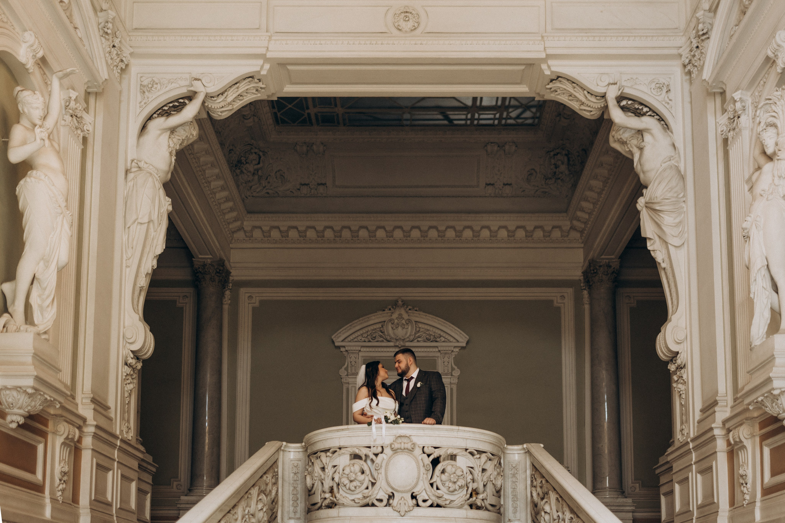 Артем и Регина | Дворец бракосочетания 1. Свадебный и love story фотограф в Санкт-Петербурге