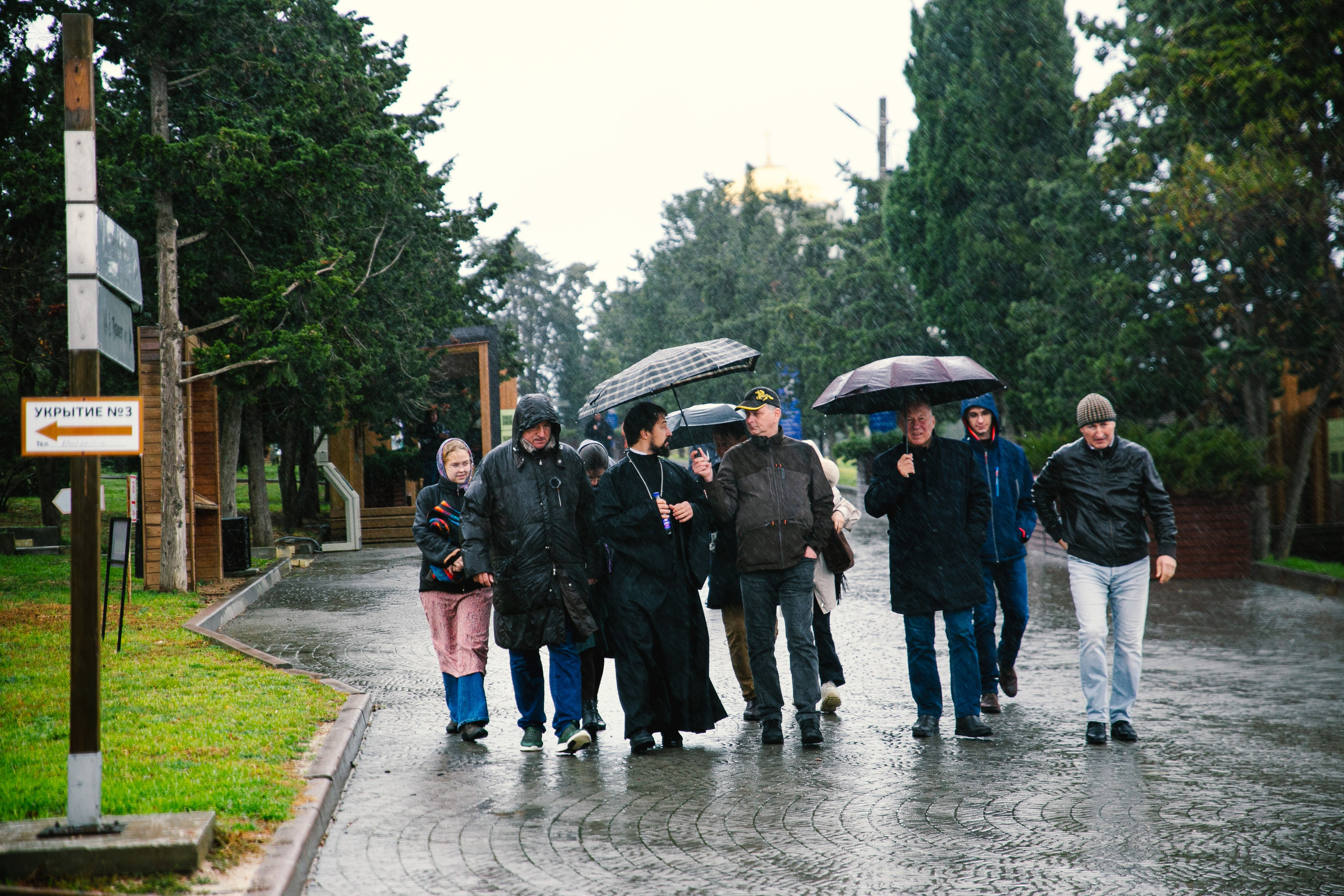 Сербская делигация в Новом Херсонесе. Фотограф в Крыму