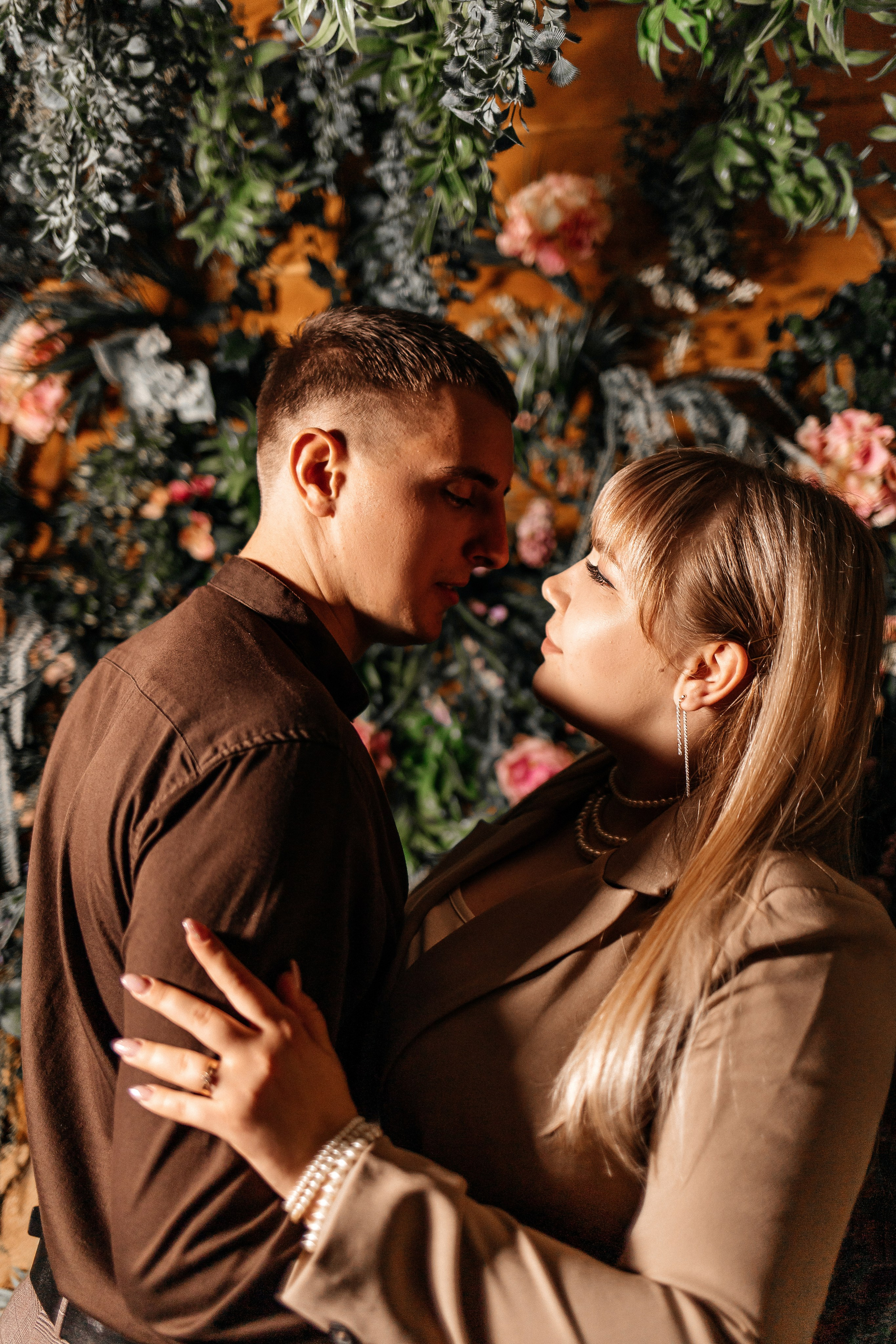 Love story в фотостудии. Свадебный фотограф Кропоткин Краснодар