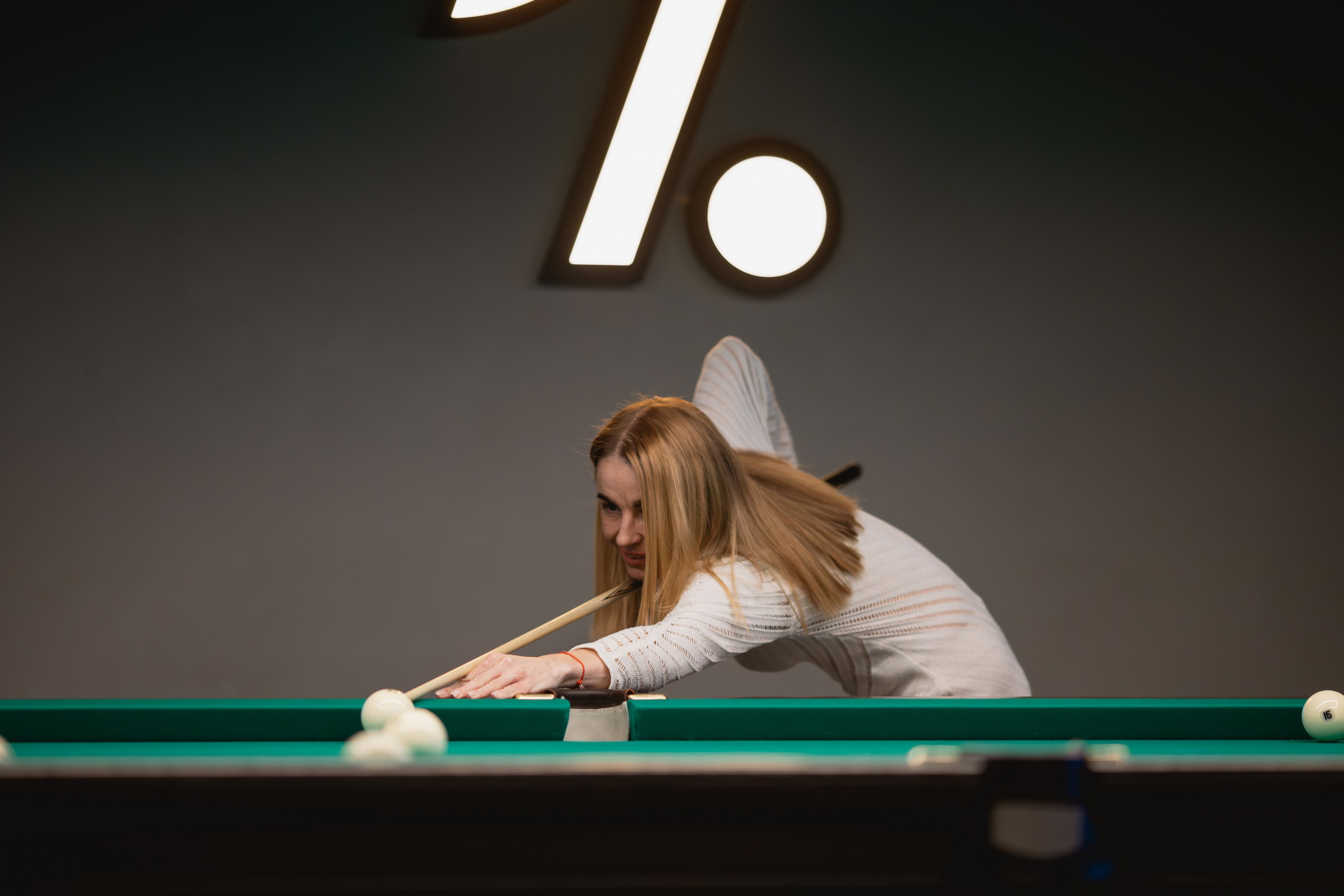 День космонавтики в бильярдном клубе «Первый». Портретный и репортажный фотограф в Воронеже: Анастасия Пузикова