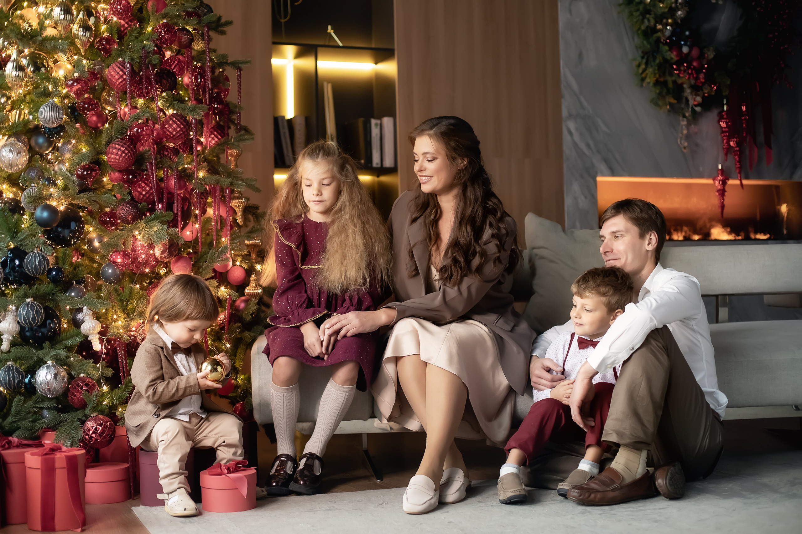 Новогодняя семейная съемка в студии. ФОТОГРАФ