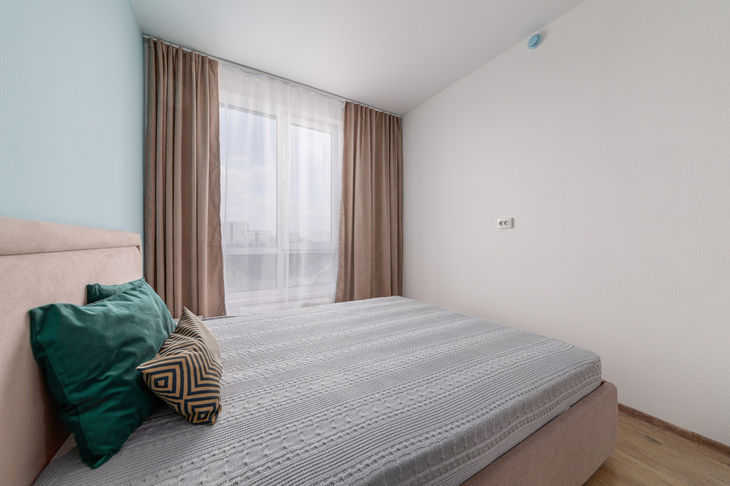 Двухкомнатная квартира, Варфоломеевская ул