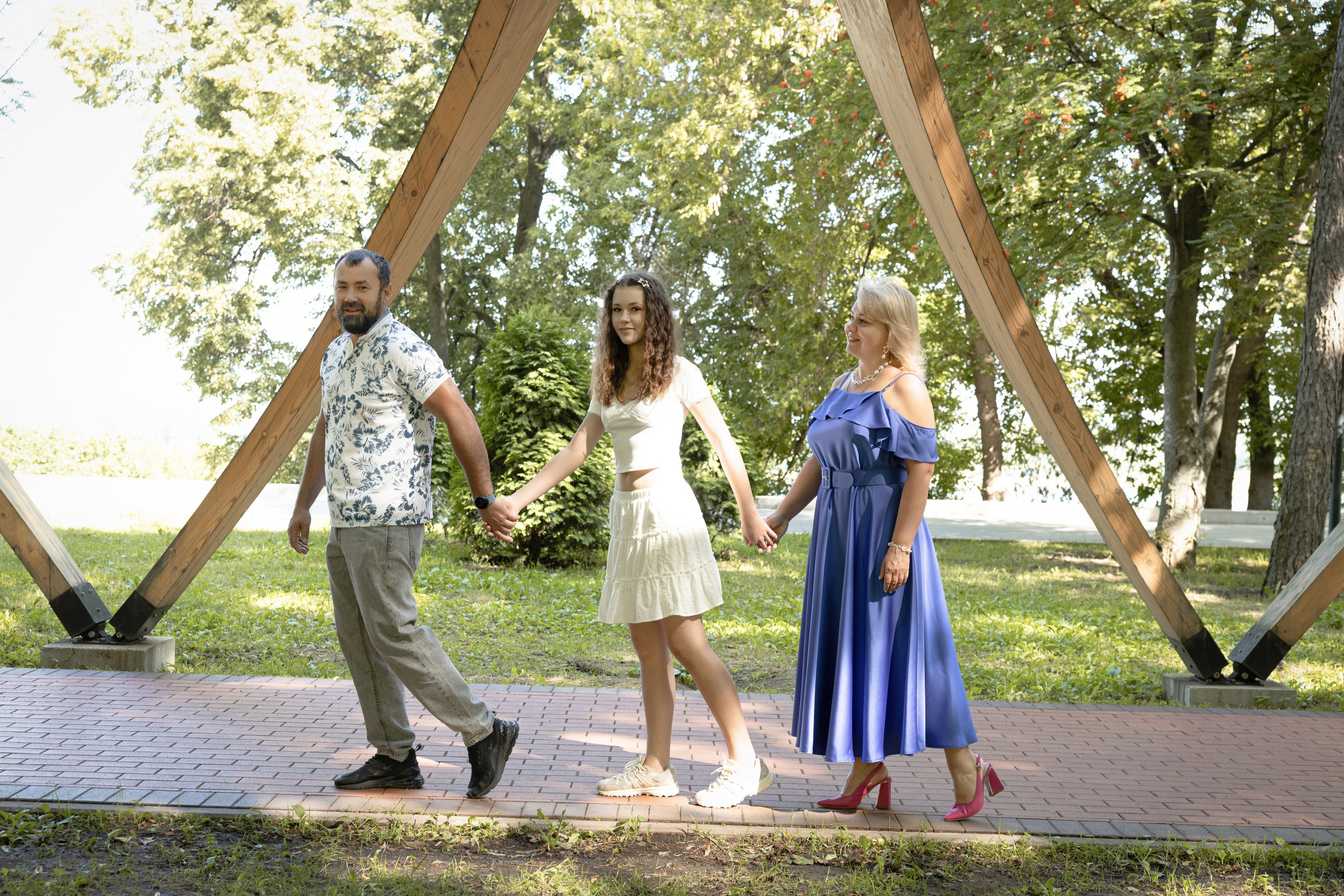 Семейная фотосессия в городской среде. Фотограф Лабутина Александра. Портретный и репортажный фотограф из Нижнего Новгорода Александра Лабутина