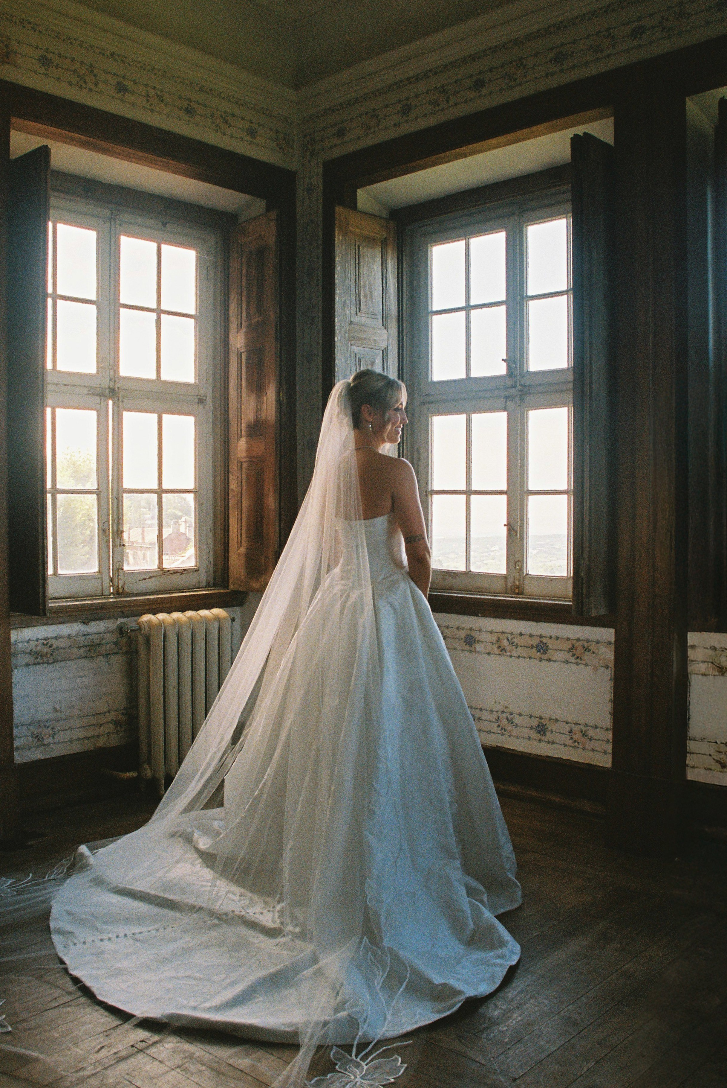 Film. Wedding photographer