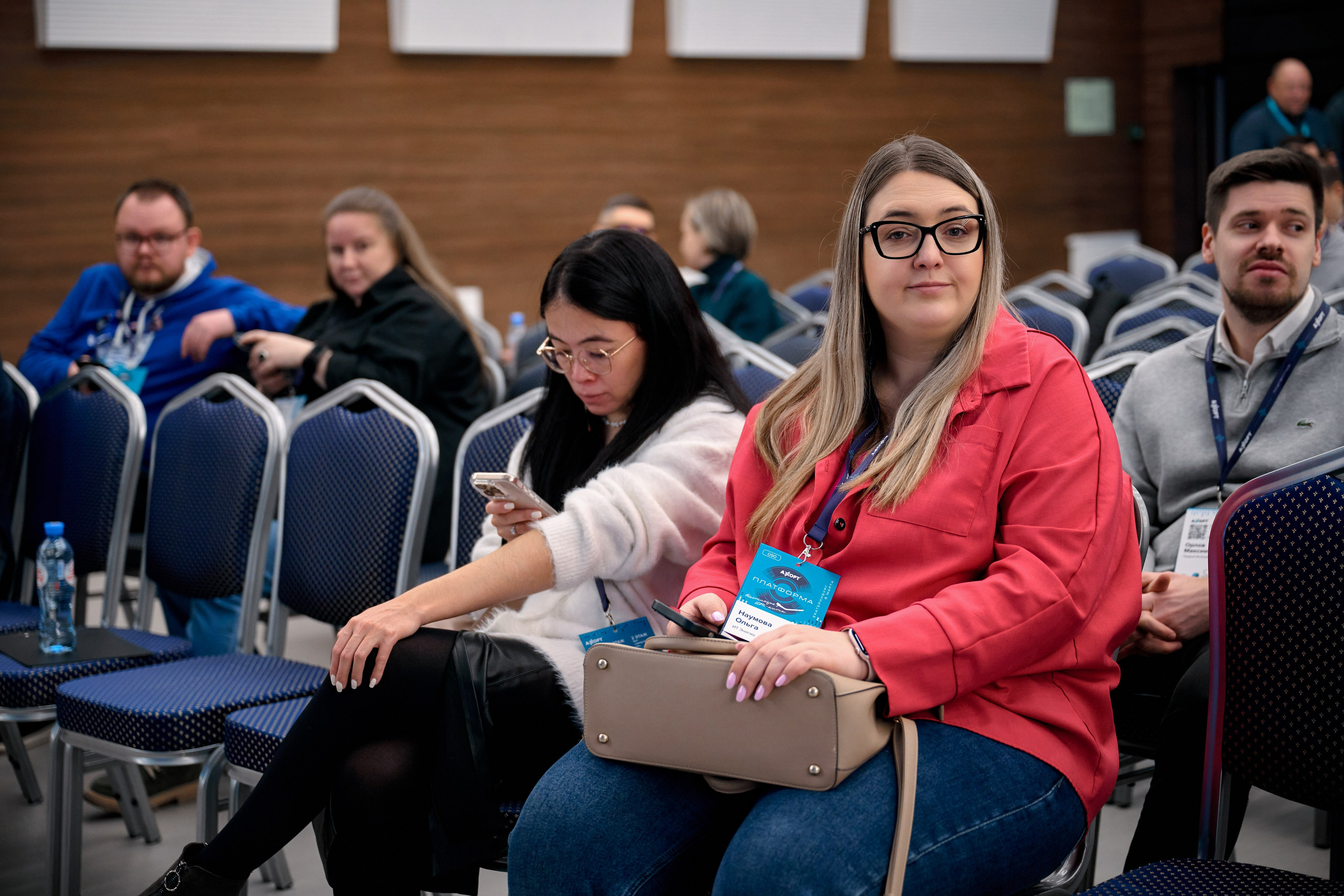 AXOFT. Максим Комаров — Профессиональный фотограф