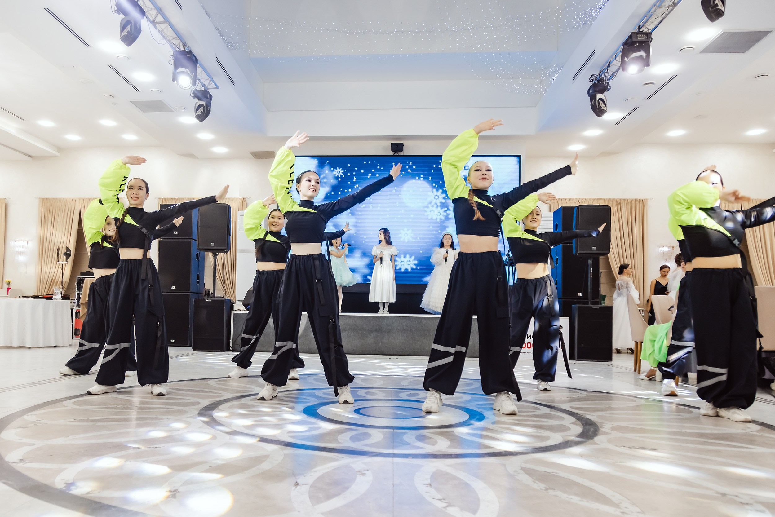 Большой Отчетный Бал Музыкального Дома Голос. Кипятком Павлодар